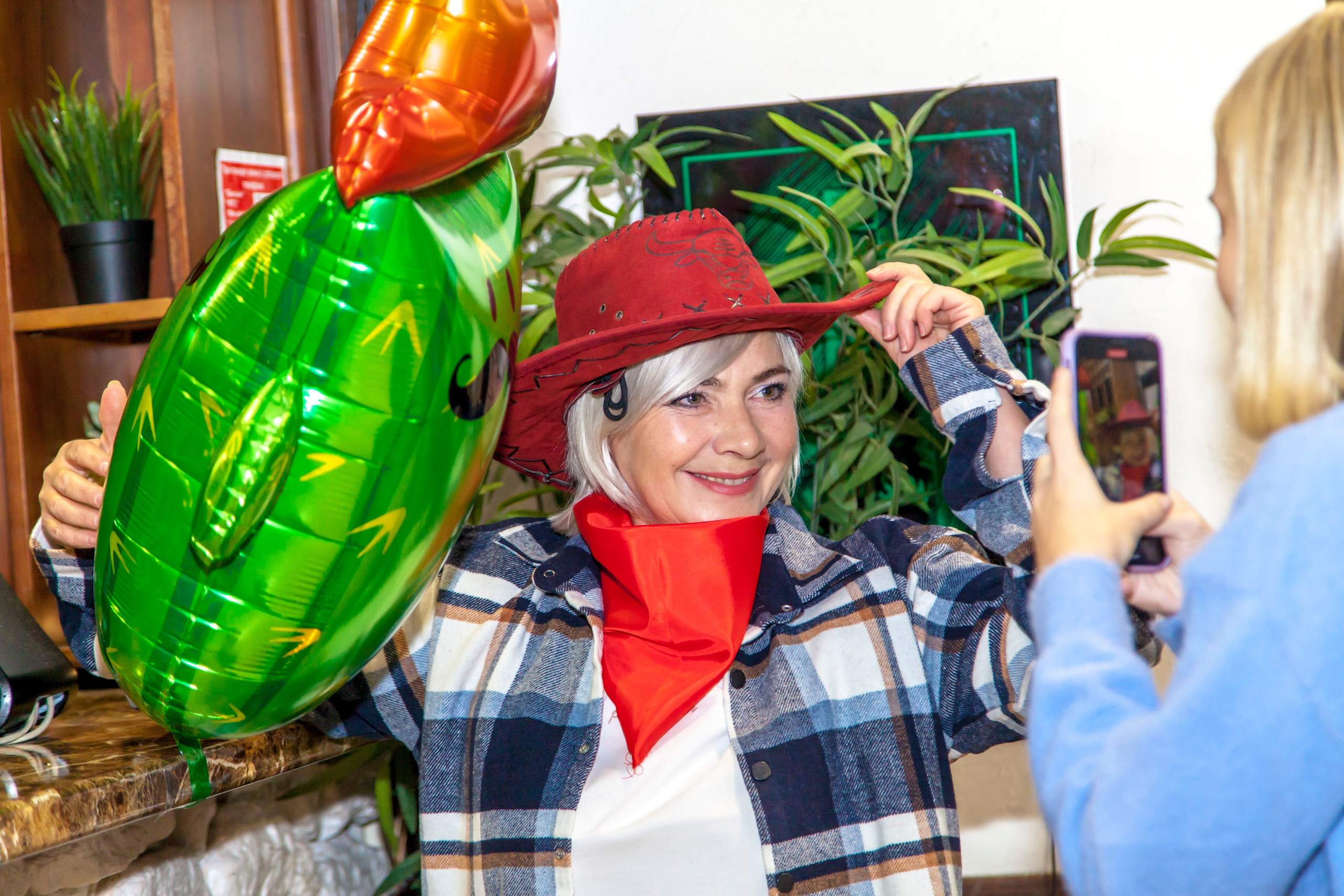 Ведущая Жанна Забойная. Ведущий, Тамада, DJ, фото в Перми. Хорошее настроение