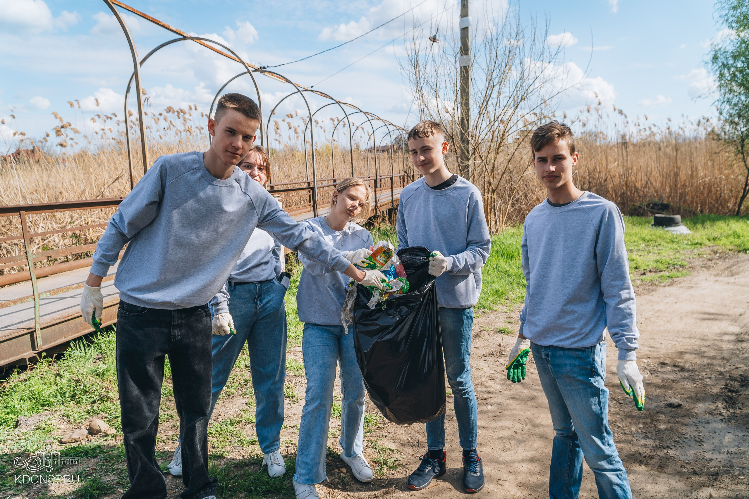 Экологическая акция «Час земли». Новотитаровский Дом культуры