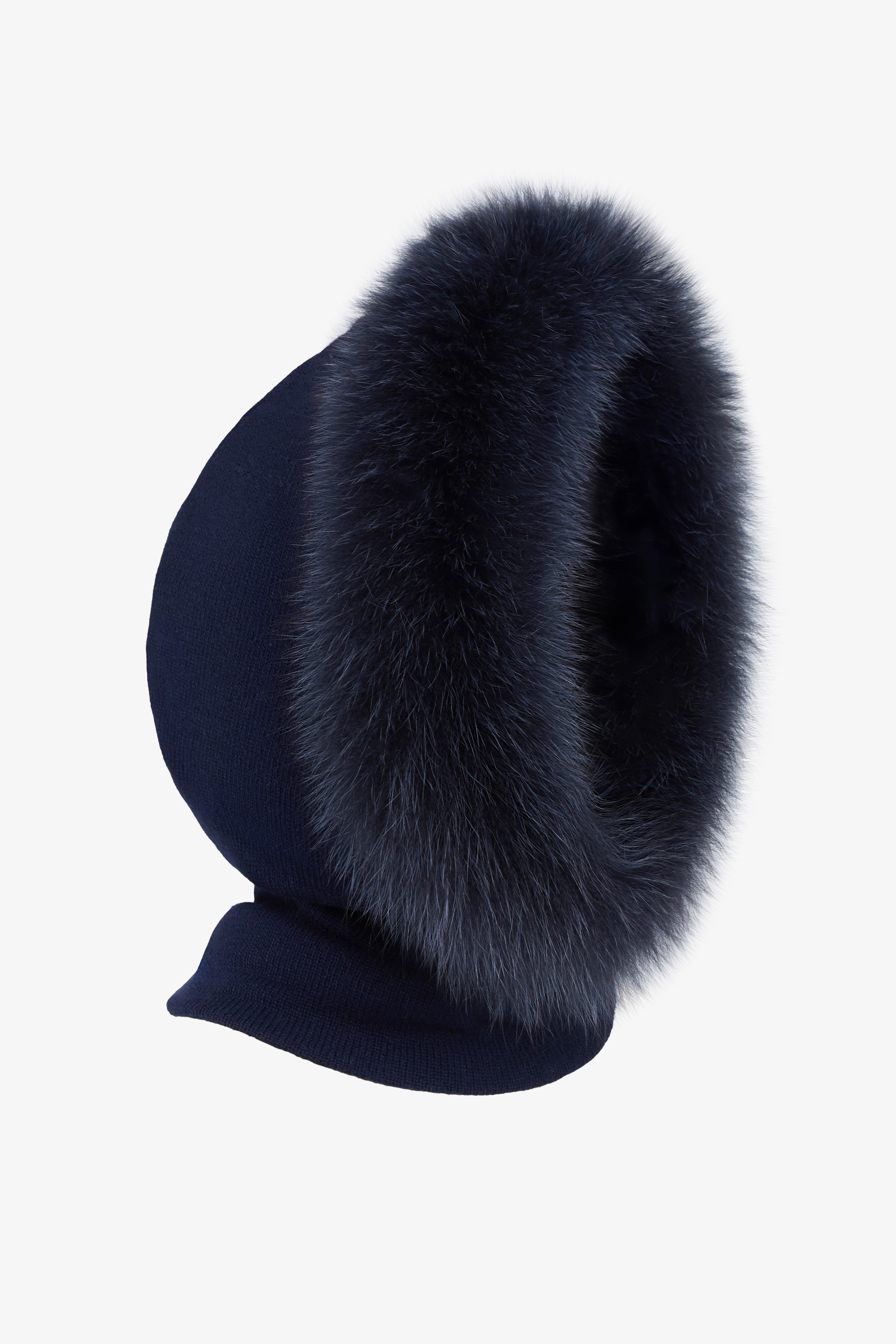 Ретушь фотографий шарфов, головных уборов и поясов | Студия SVITHART