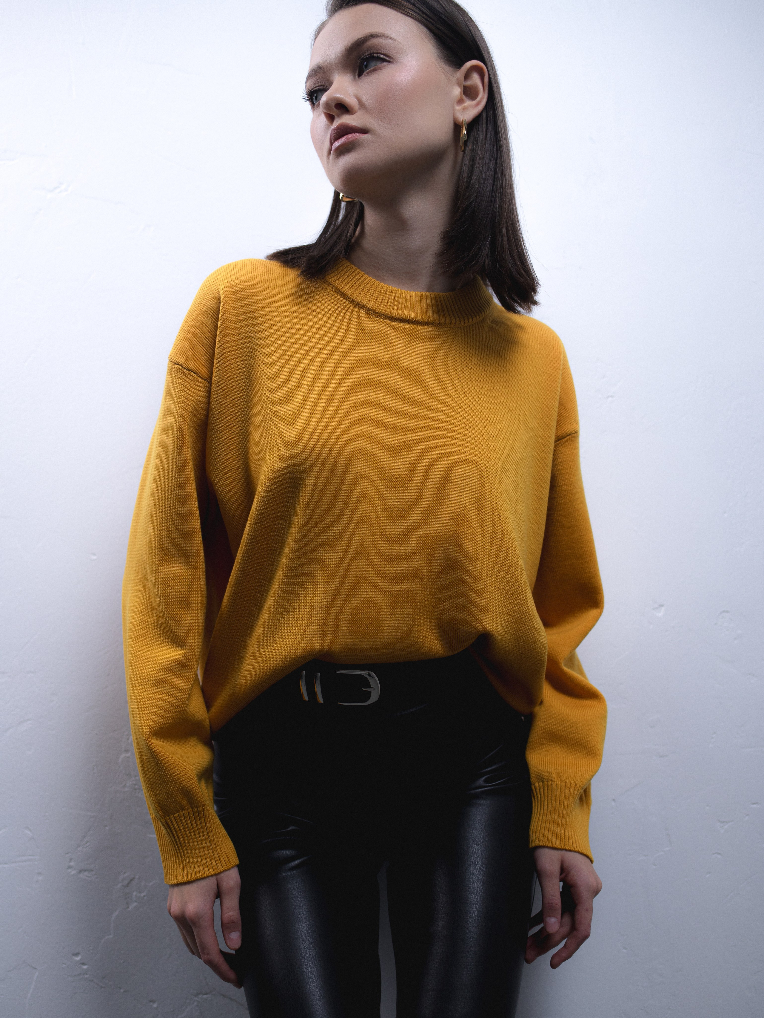 Red Cardigan. Фотограф в Москве и Сургуте Алла Лесовая. Снимаю каталог для брендов и индивидуальные портреты для людей