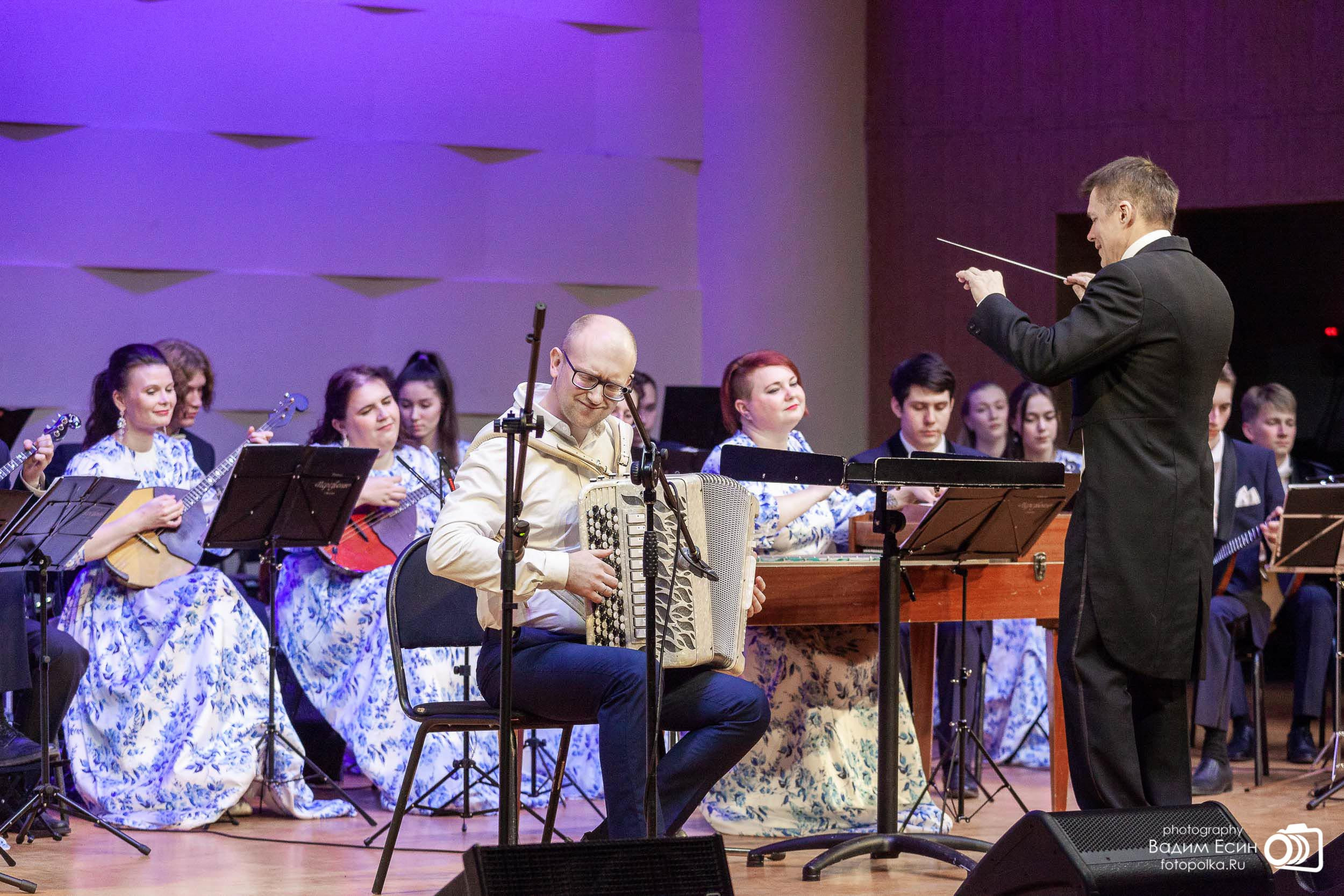 Эдуард Аханов (баян)