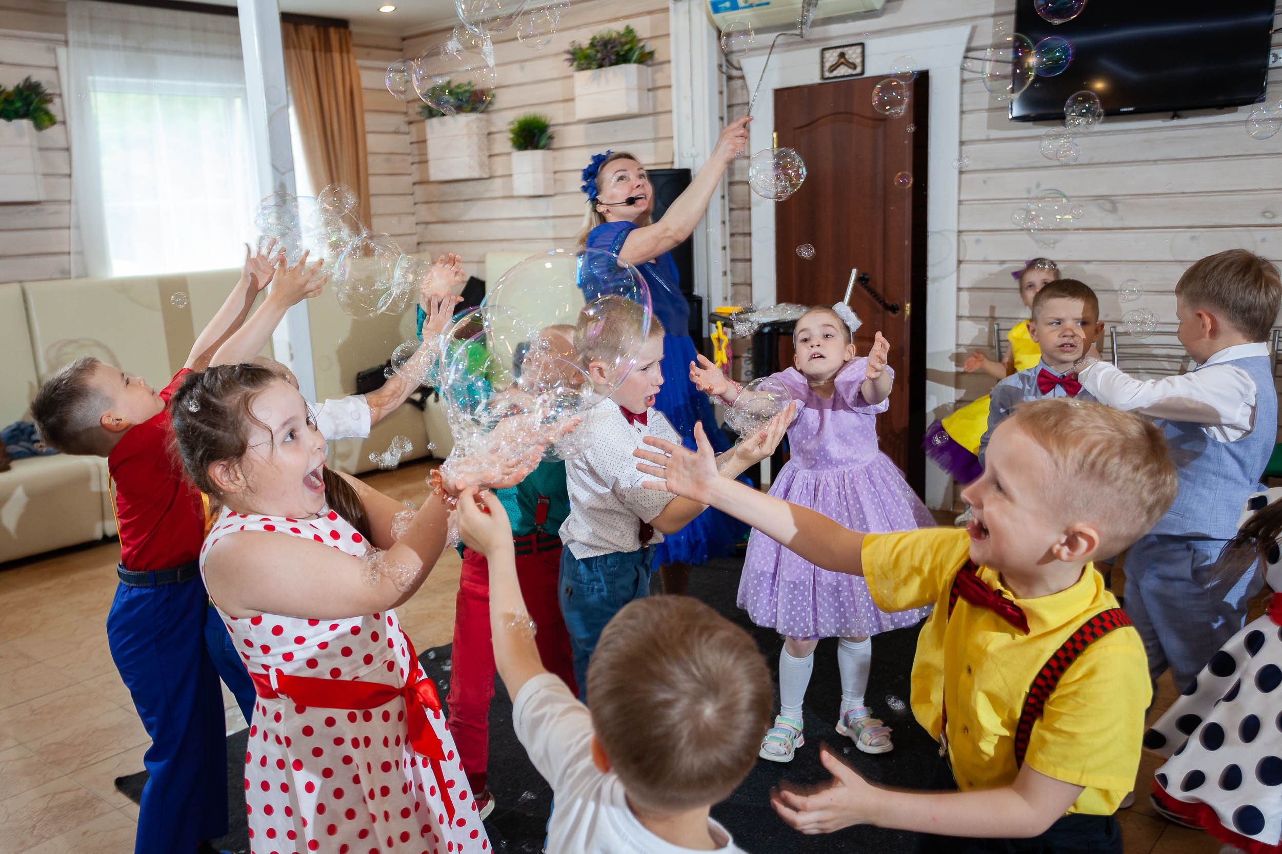 Видео-ФотоСЪЕМКА на выпускной в детском саду
