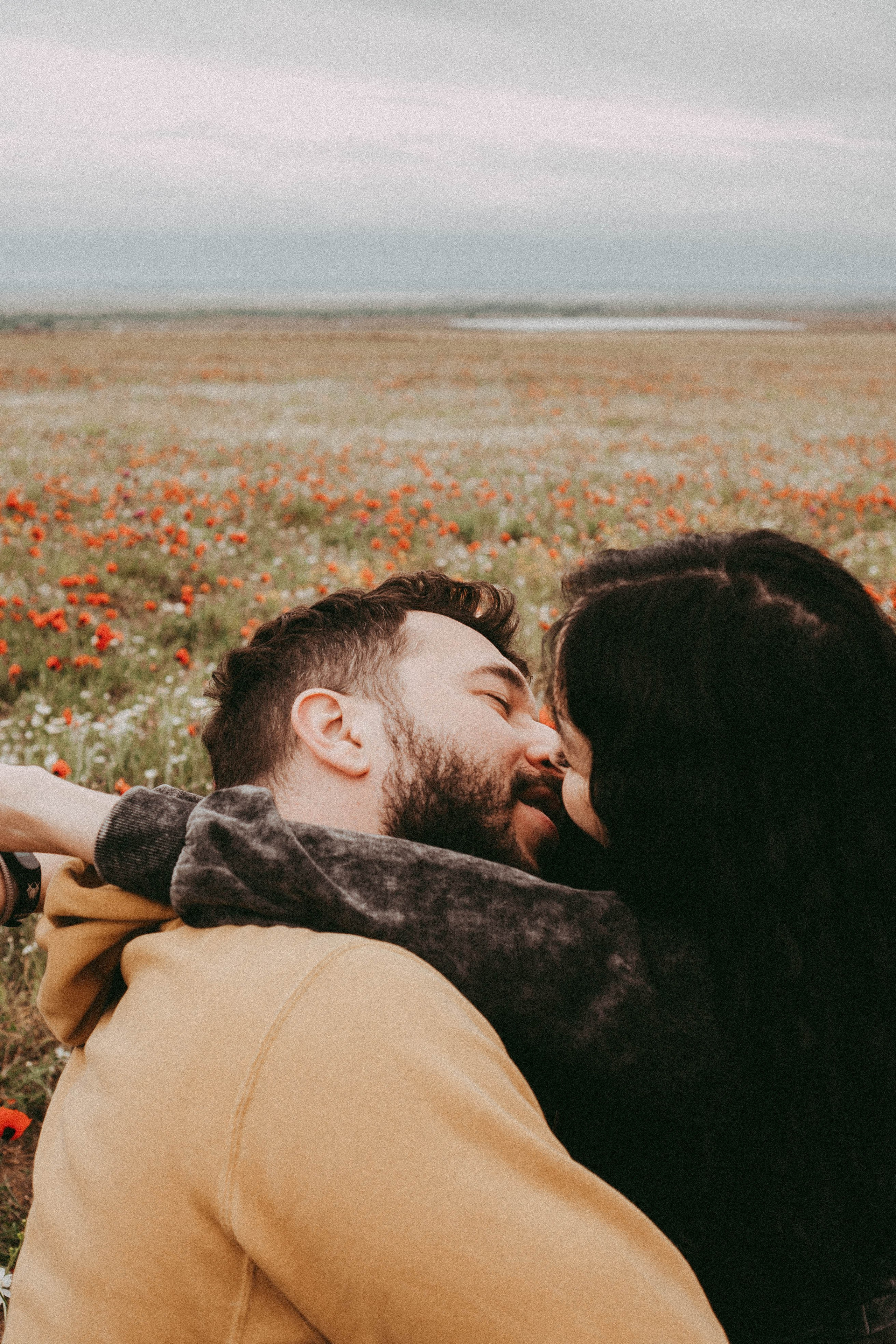 Любовь в маковом поле. Профессиональный фотограф, Санкт-Петербург — Виктория Богомолова
