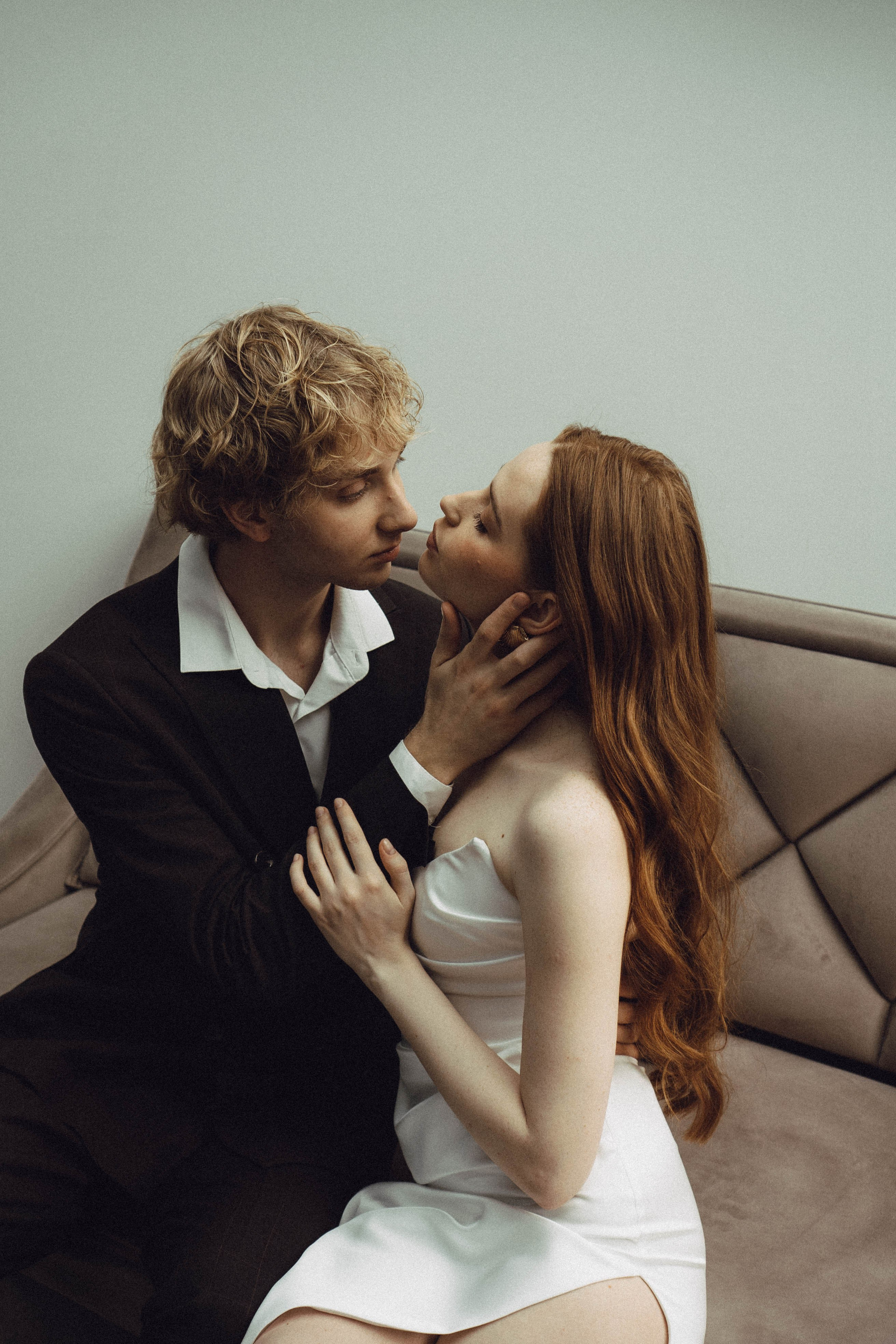 СВАДЕБНАЯ СЬЕМКА В ОТЕЛЕ. СБОРЫ ЖЕНИХА И НЕВЕСТЫ И ТАКЖЕ ТОР И ПОДГОТОВКА К ПРОГУЛКЕ. Профессиональный фотограф, Санкт-Петербург — Виктория Богомолова