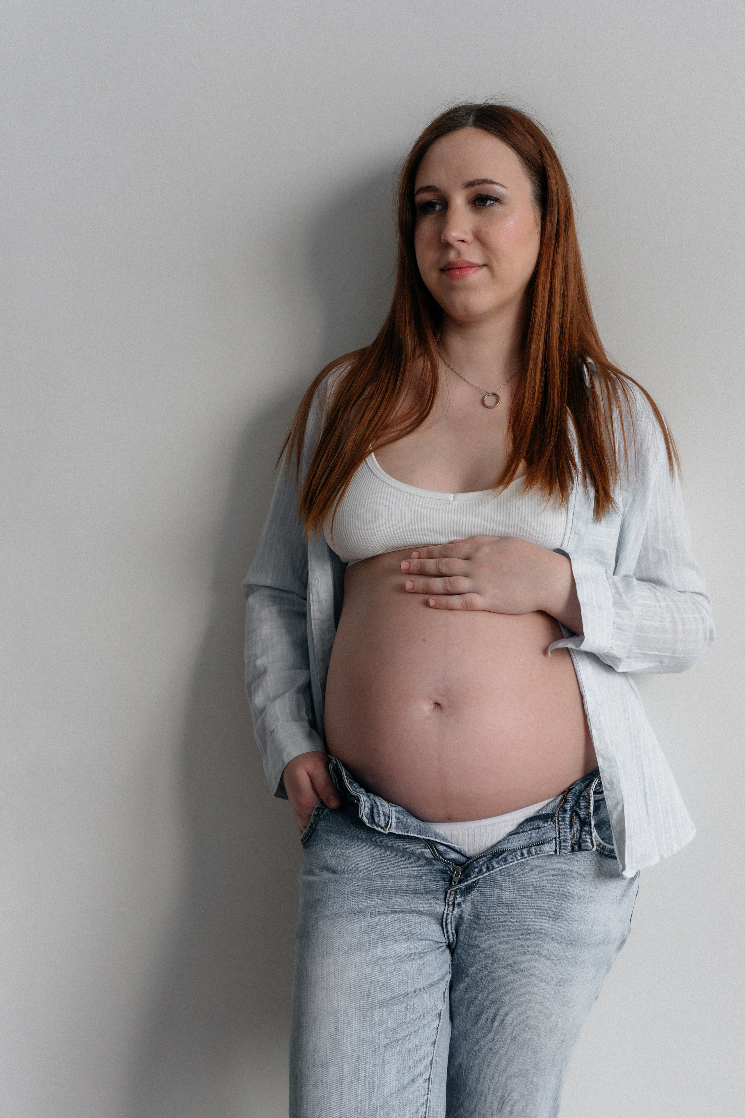 Нежность ожидания: фотосессия беременной девушки. Ваш семейный фотограф в Минске — Вика Трегубова