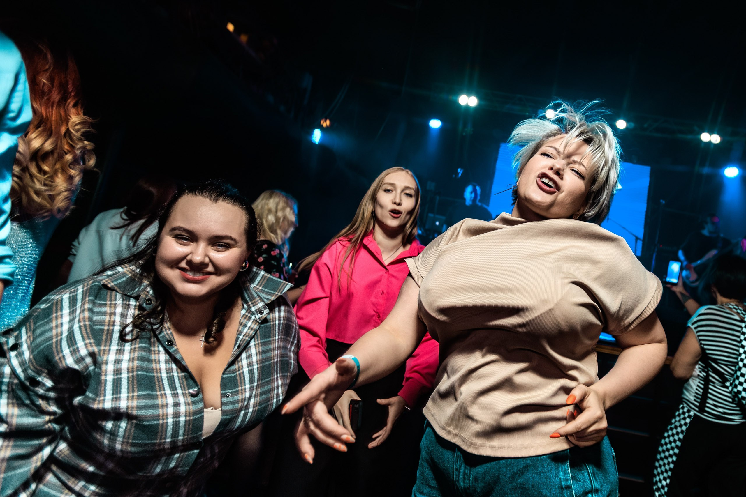 Юность. Репортажный фотограф Екатеринбург | Яркий, качественный репортаж | Концерты, клубы, репортаж, праздники, корпоративы