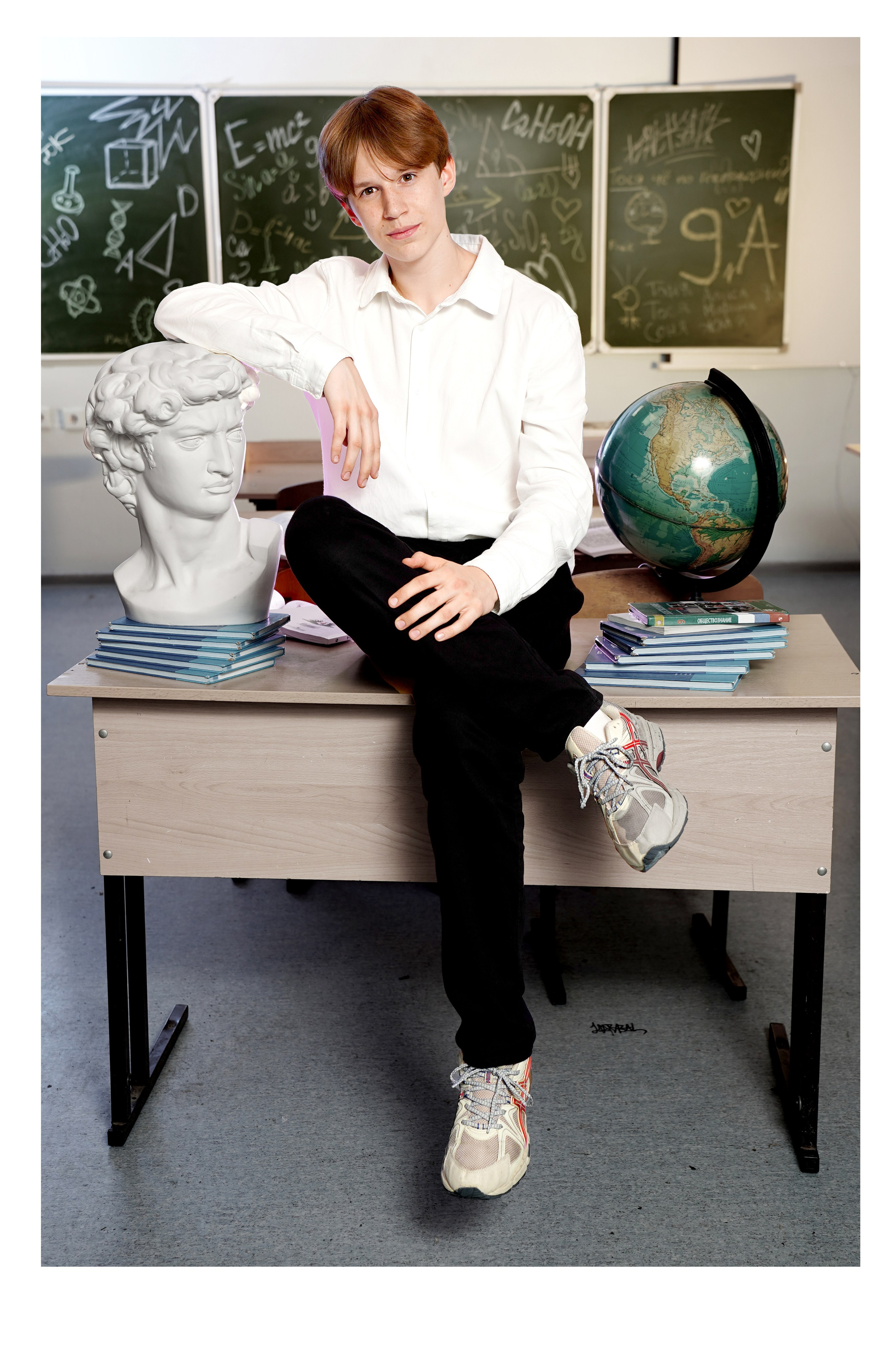 Портреты старшие классы. MEMENTO.Выпускные альбомы, школьные, юбилейные и другие книги. Ростов-на-Дону