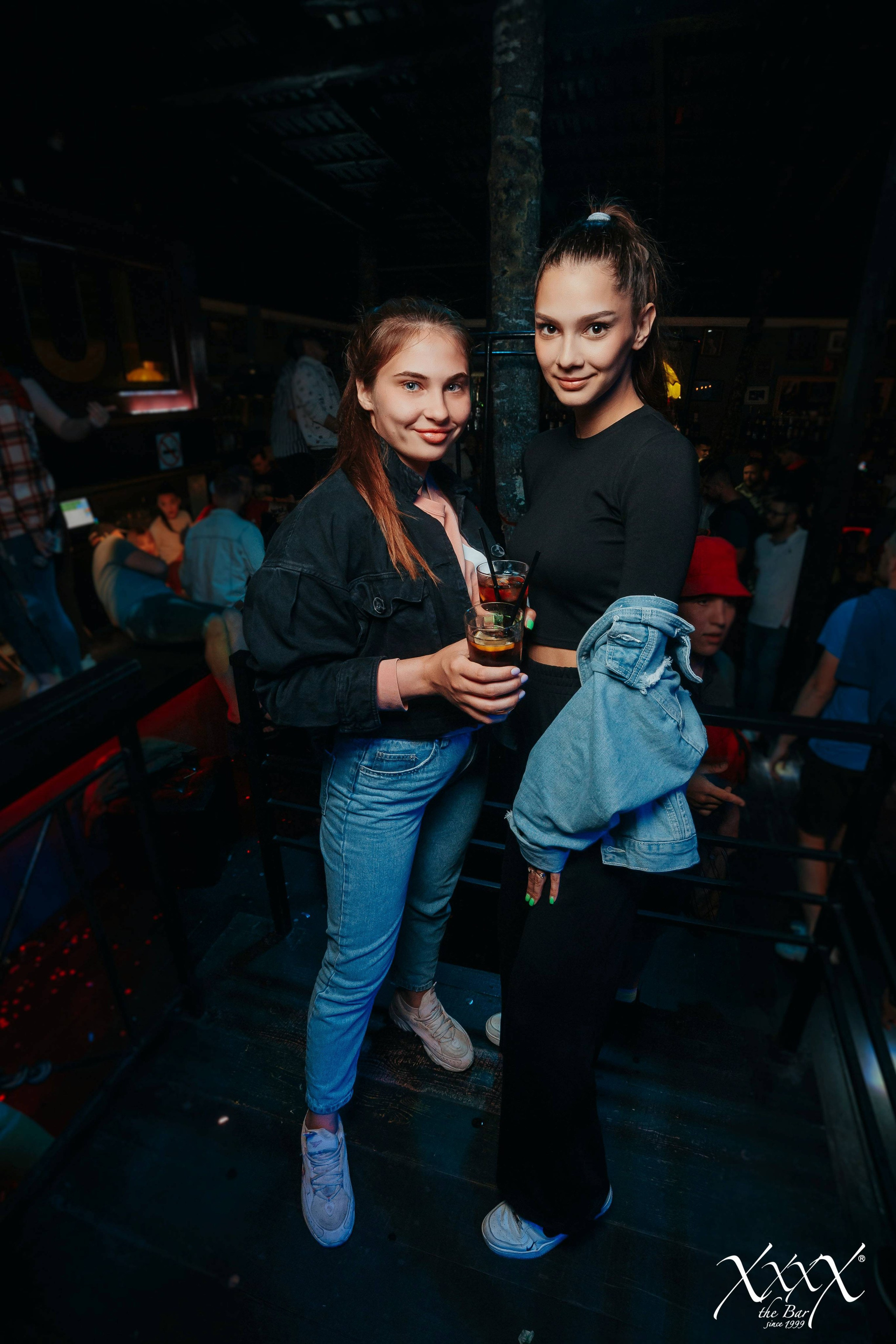 The bar XXXX. Репортажный (Event) фотограф в Барнауле | Даниил Маркин | Качество и вайб