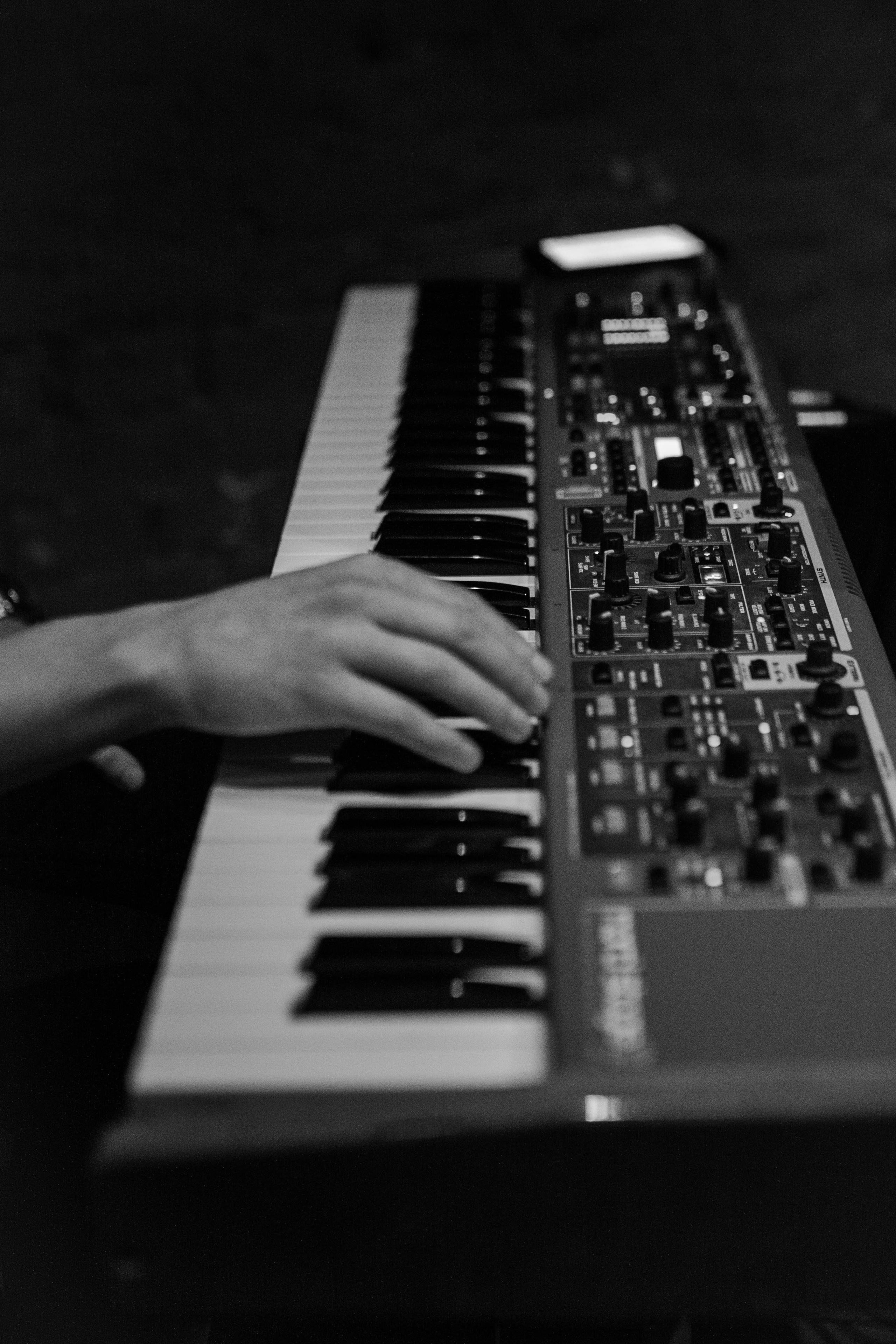 Саша Алмазова и Non Cadenza. Фотограф для музыкантов, фотограф на концерт, концертный фотограф, съемка концерта, бэкстейдж фотограф