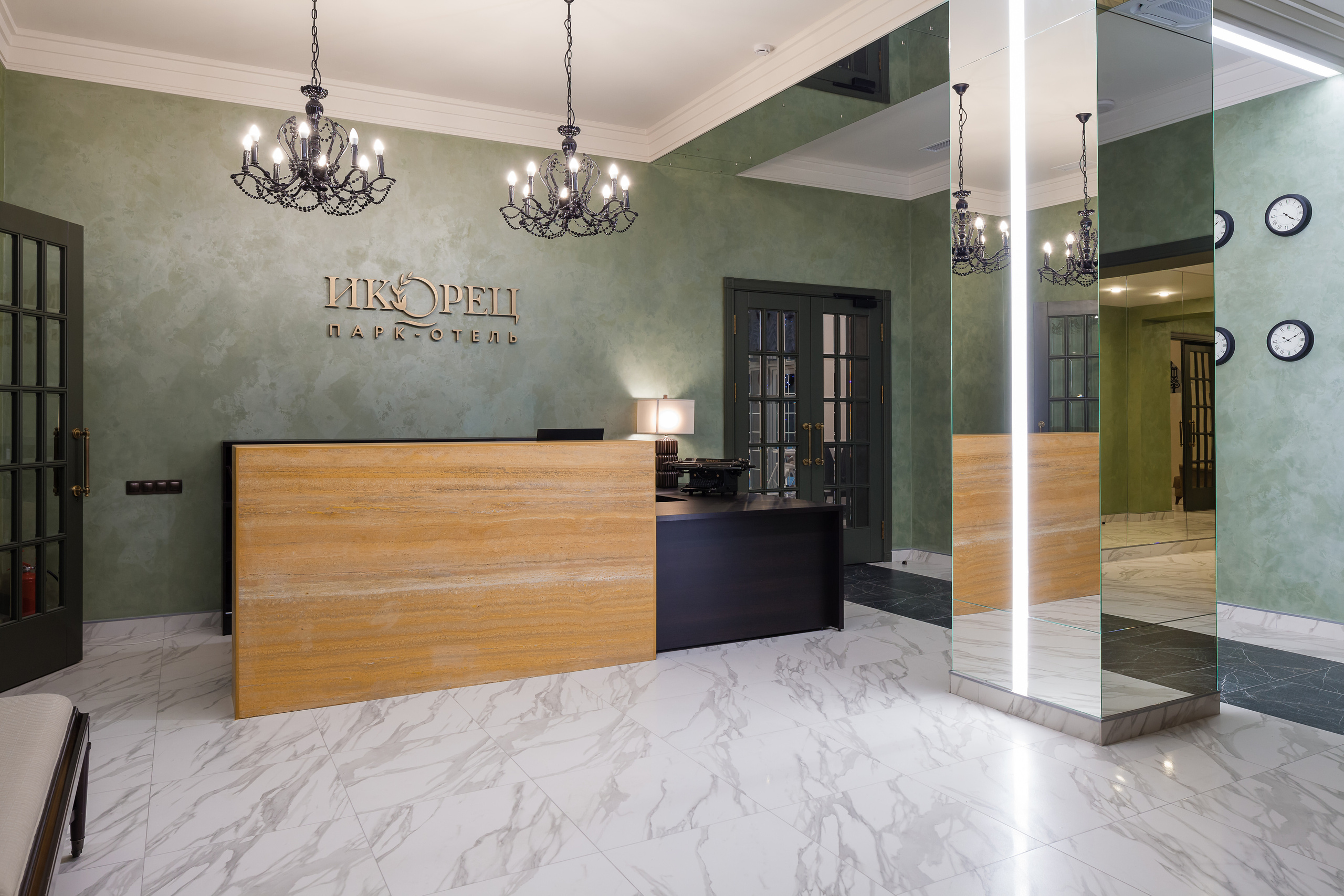 Лобби отеля. Interior designer Nataliia Iksanova