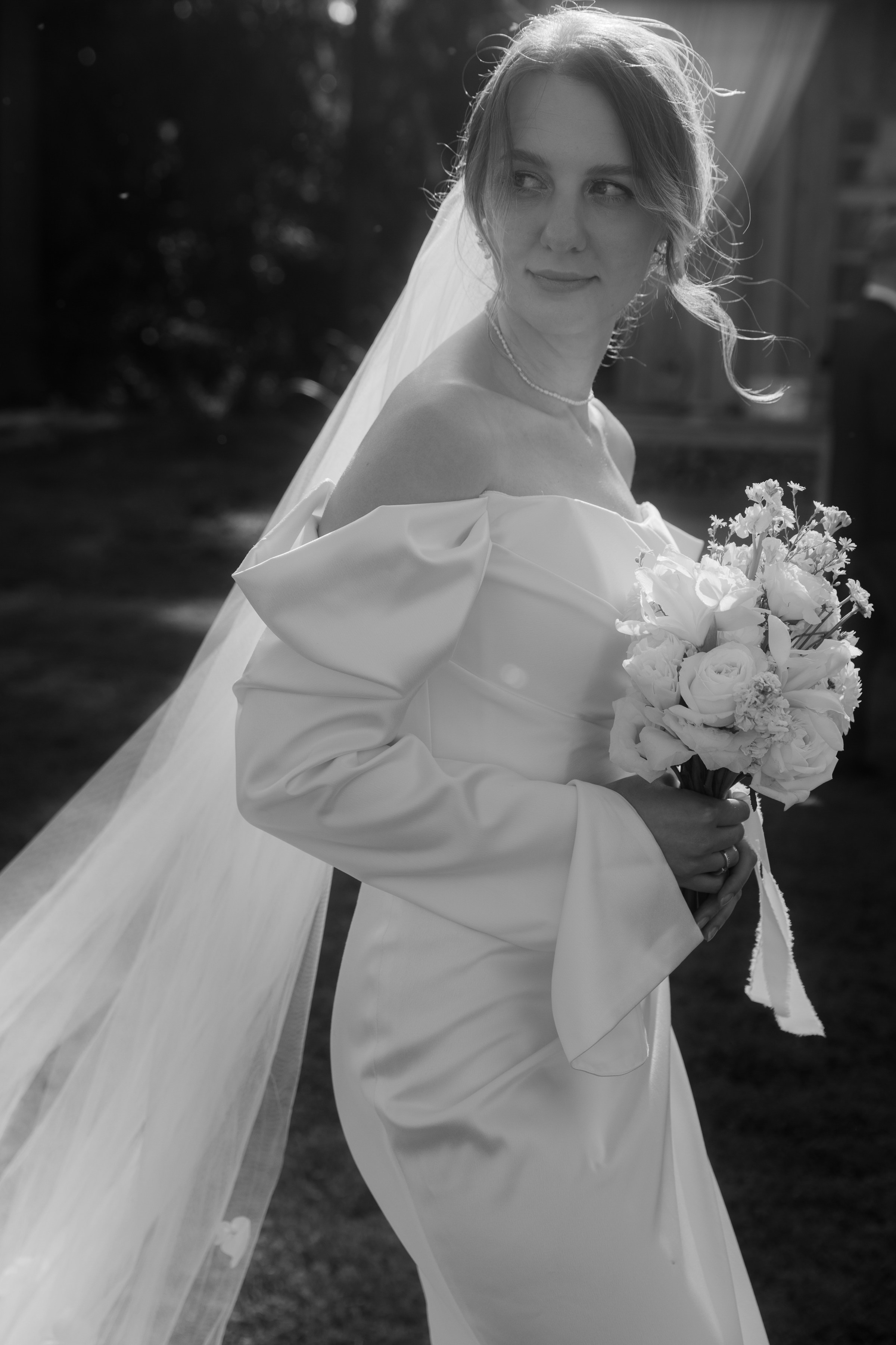 Алиса и Слава, роспись в Москве и вечеринка на природе, подальше от города. Фотограф в Москве Екатерина Черненко