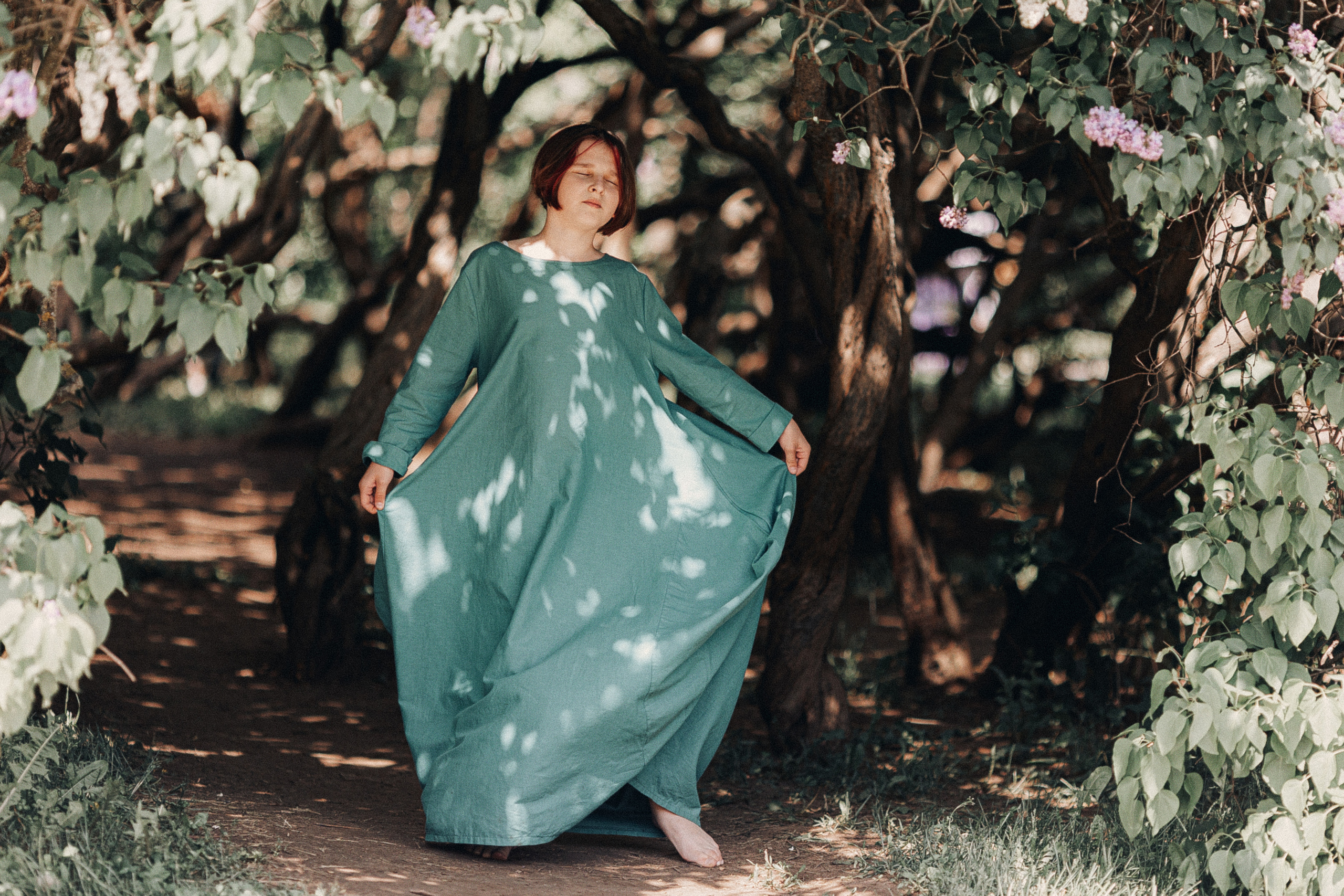 Василиса. Сиреневей сад. Фотограф Хабаровск| Яна Золотова LifeStyle портрет, в ожидании, пары,