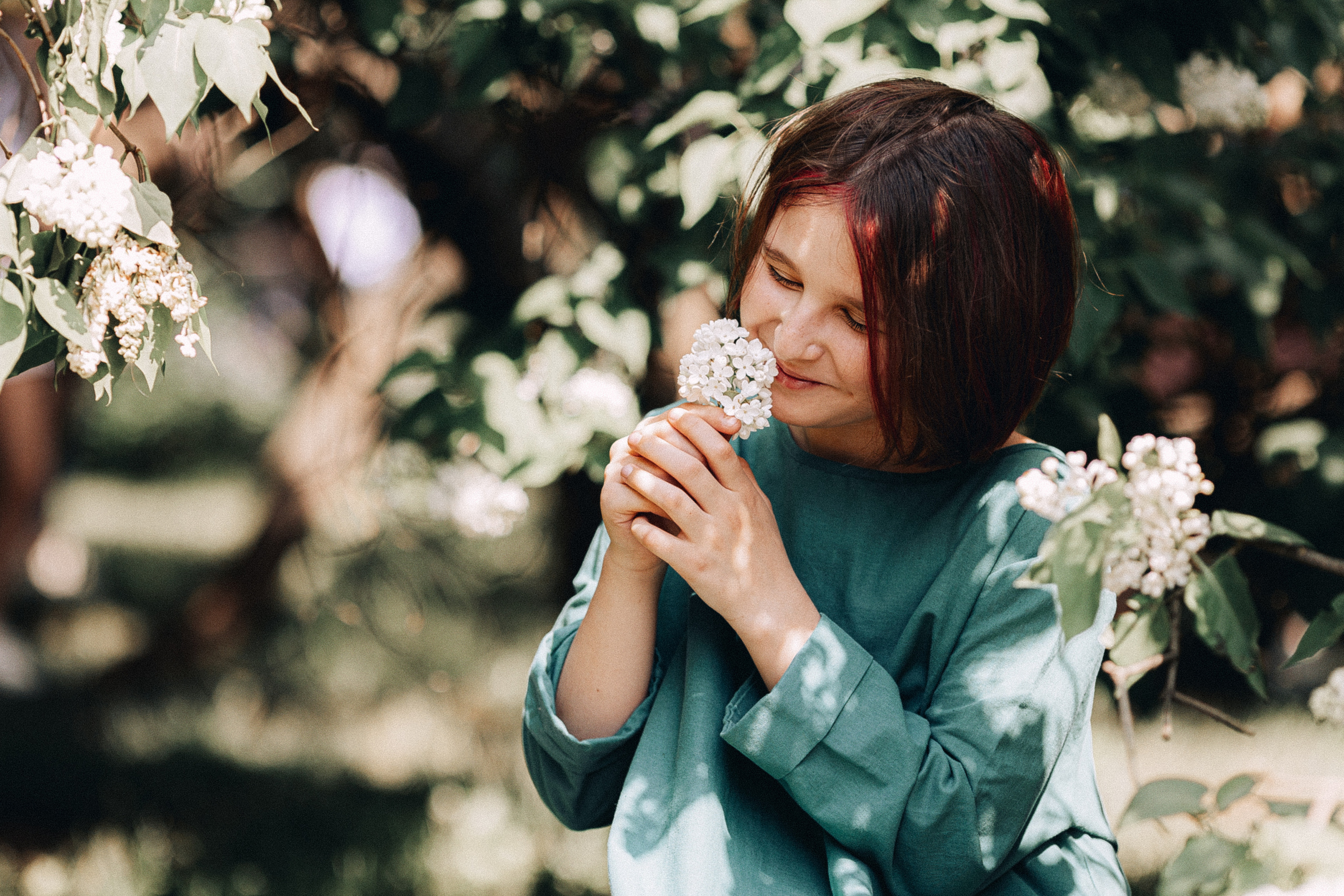 Василиса. Сиреневей сад. Фотограф Хабаровск| Яна Золотова LifeStyle портрет, в ожидании, пары,