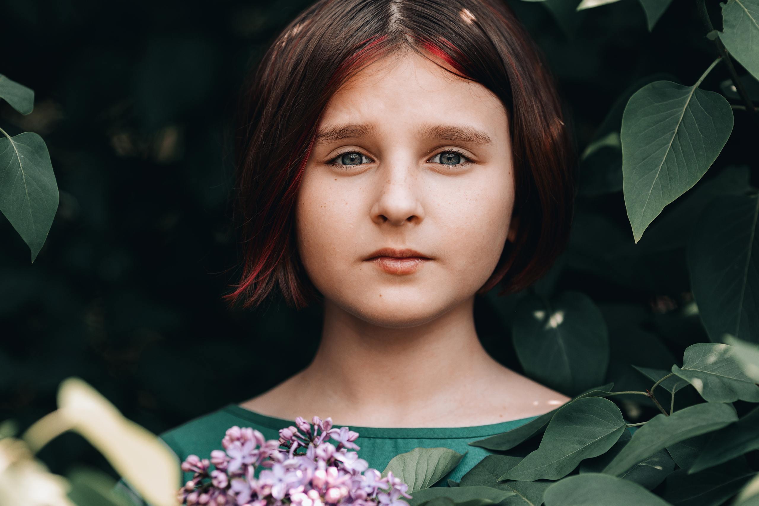 Василиса. Сиреневей сад. Фотограф Хабаровск| Яна Золотова LifeStyle портрет, в ожидании, пары,