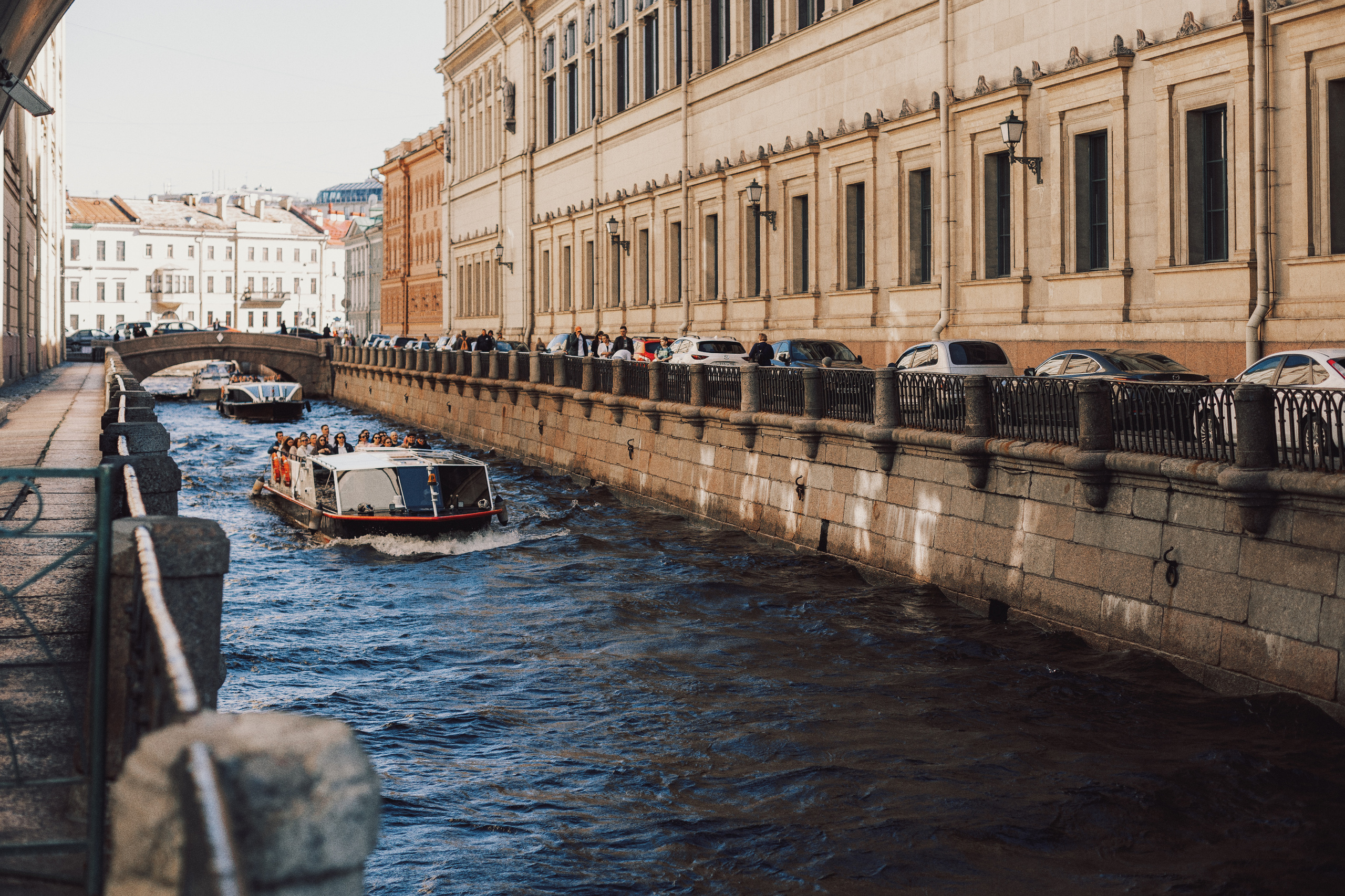 Лена. Прогулка по Питеру. Фотограф Хабаровск| Яна Золотова LifeStyle портрет, в ожидании, пары,