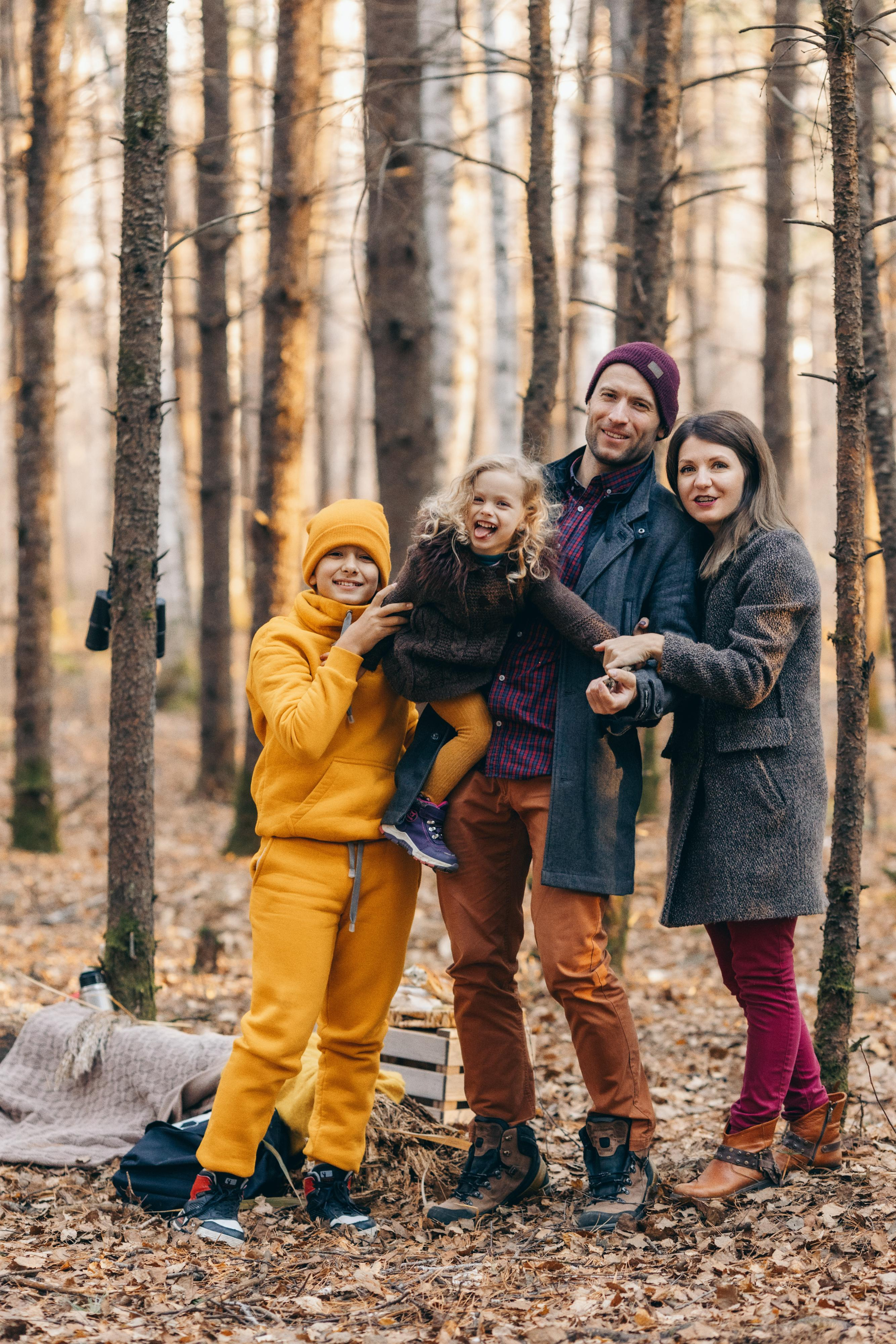 Оксана и Владимир — прогулка с семей. Фотограф Хабаровск| Яна Золотова LifeStyle портрет, в ожидании, пары,