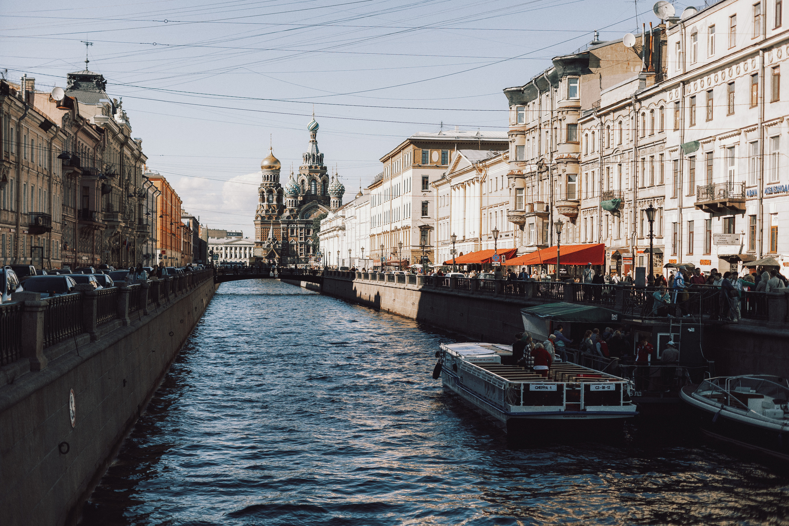 Лена. Прогулка по Питеру. Фотограф Хабаровск| Яна Золотова LifeStyle портрет, в ожидании, пары,