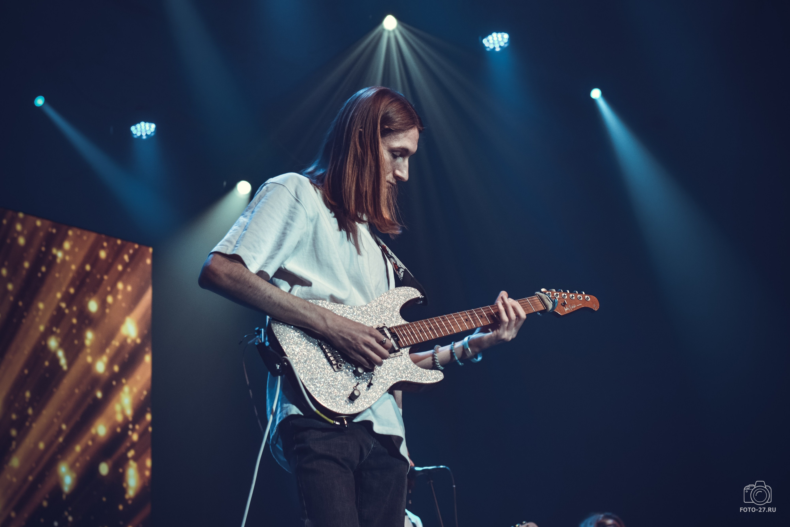 Антон Курдюмов фотограф в Хабаровске Рина Курдюмова фото27 foto27 Антон Дорофеев репортажный репортаж документалист Тони и Рина фотосоздатели ПаПаРоК Философия и любовь сольный концерт ОДОРА Хабаровск