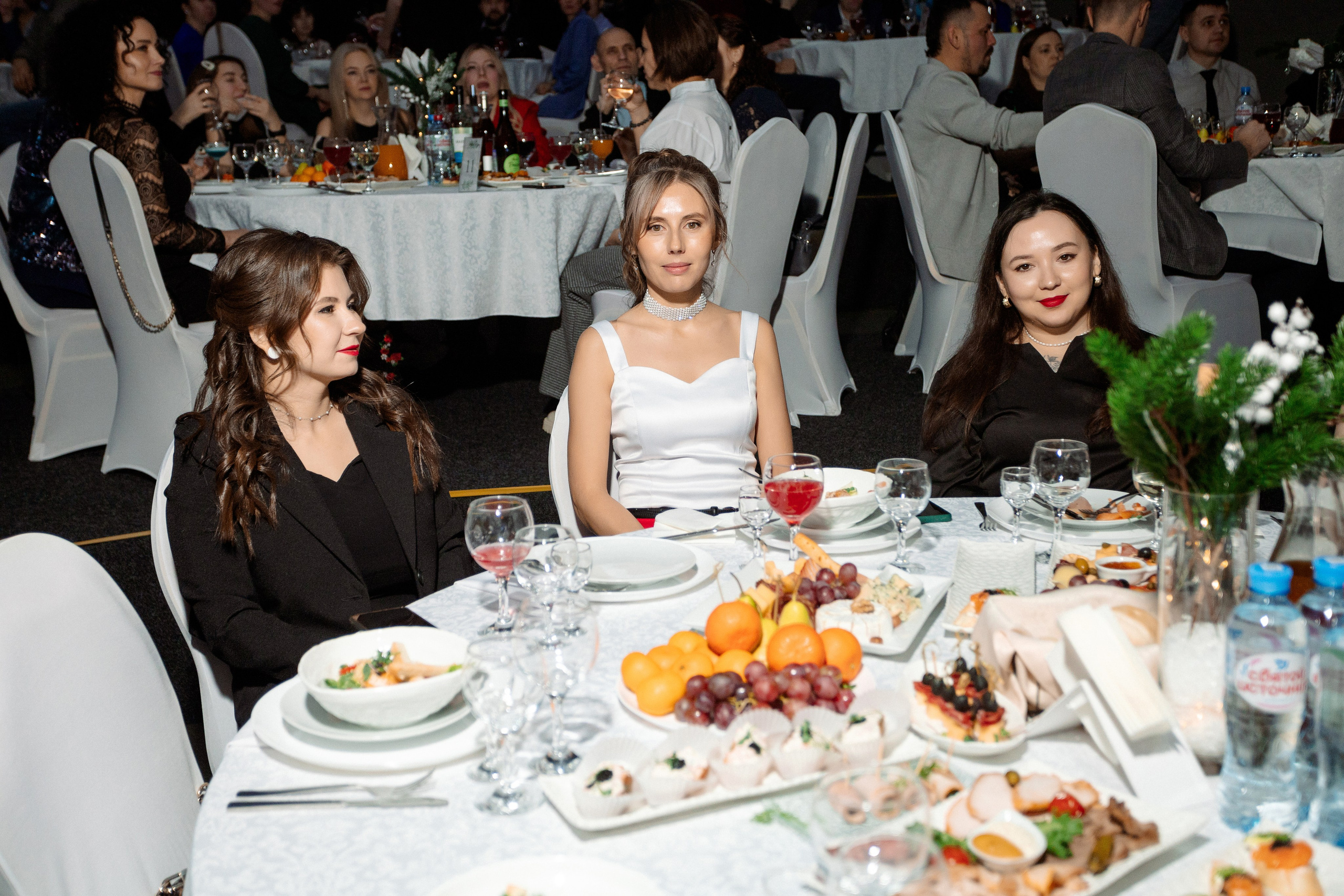 РЕПОРТАЖ: НОВЫЙ ГОД В ДК МЕТАЛЛУРГ. Профессиональный фотограф в Ижевске Леша Петров