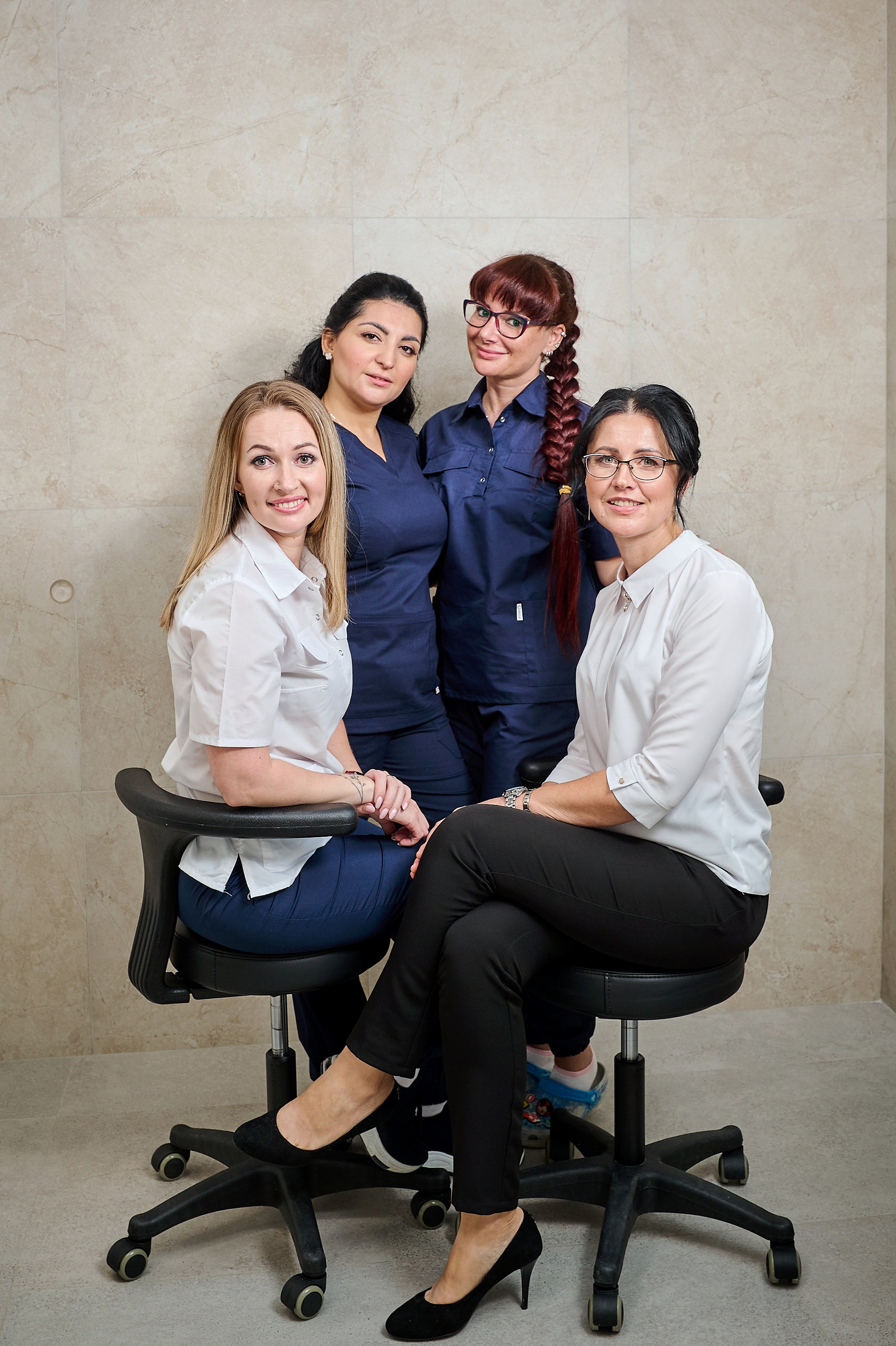 Бизнес-портрет, коллективы, профессии. Выпускные альбомы. Предметная и контент съёмка. Фотостудия Klass