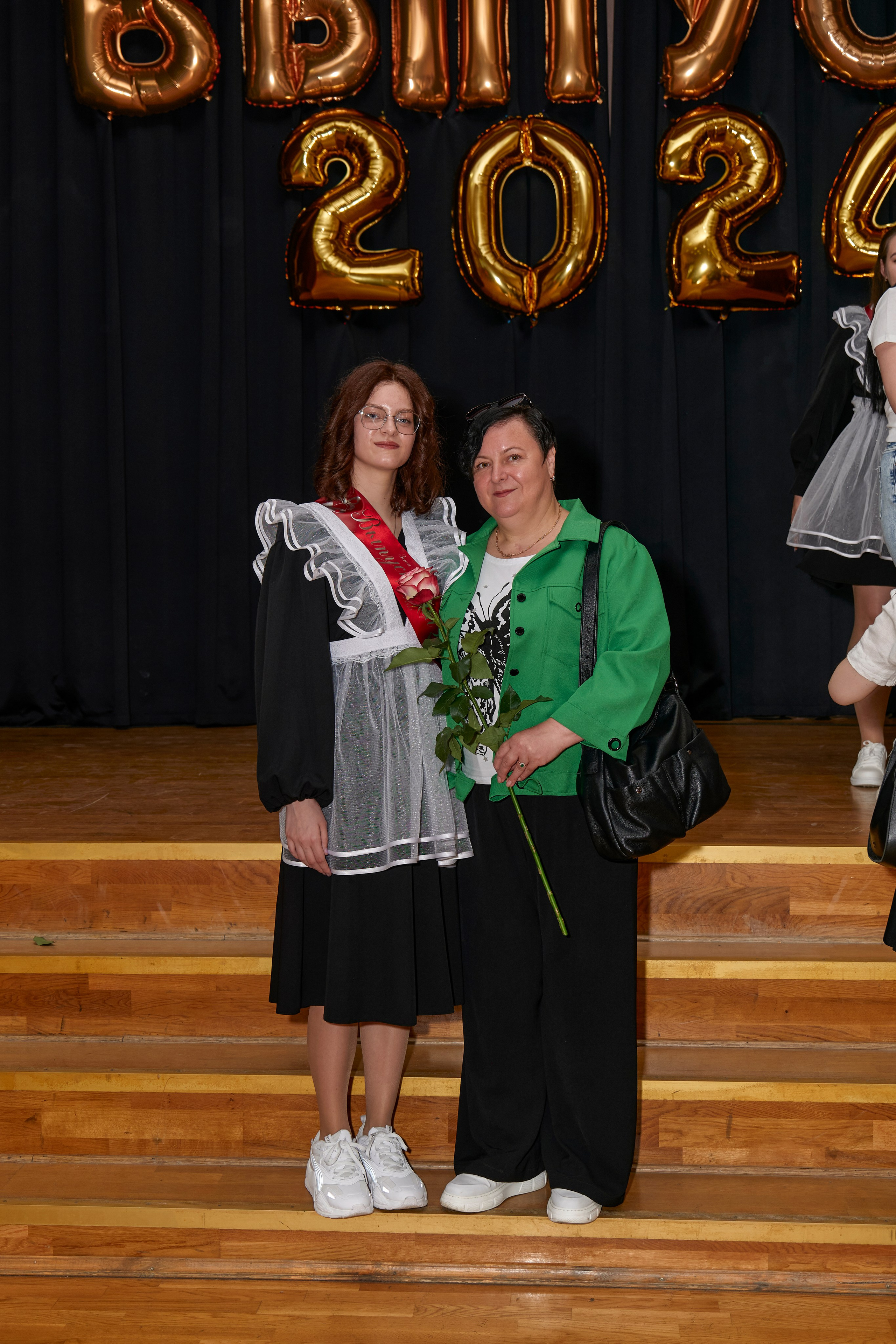 Последний звонок школа 1413. Детский и семейный фотограф г. Москва Оксана Катаджи