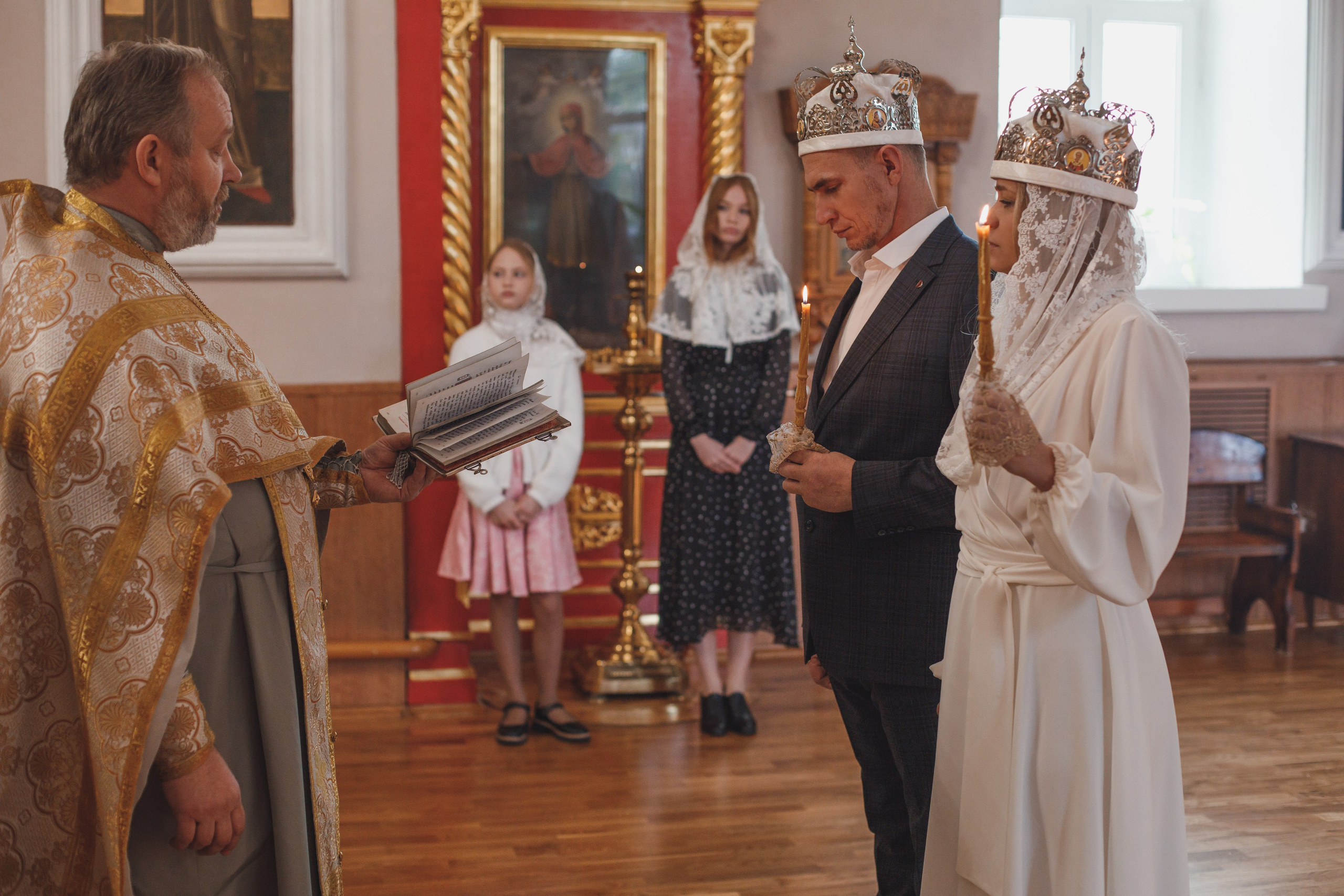 Фотосъёмка таинства крещения в Белгороде. Свадебный и контент фотограф в Белгороде Ярослав Гаврилейченко