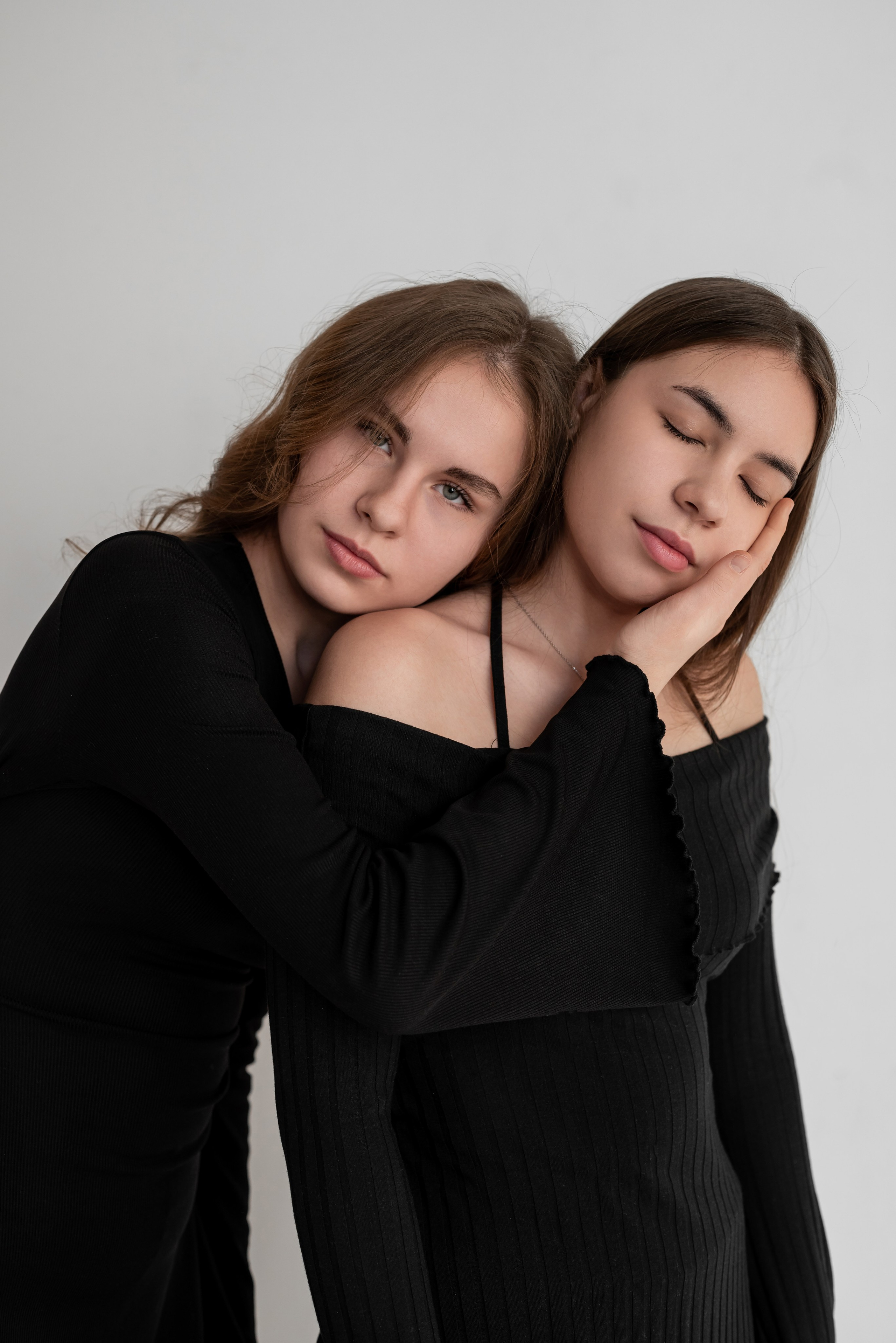 Полина и Эльвира. Фотограф в городе Салават