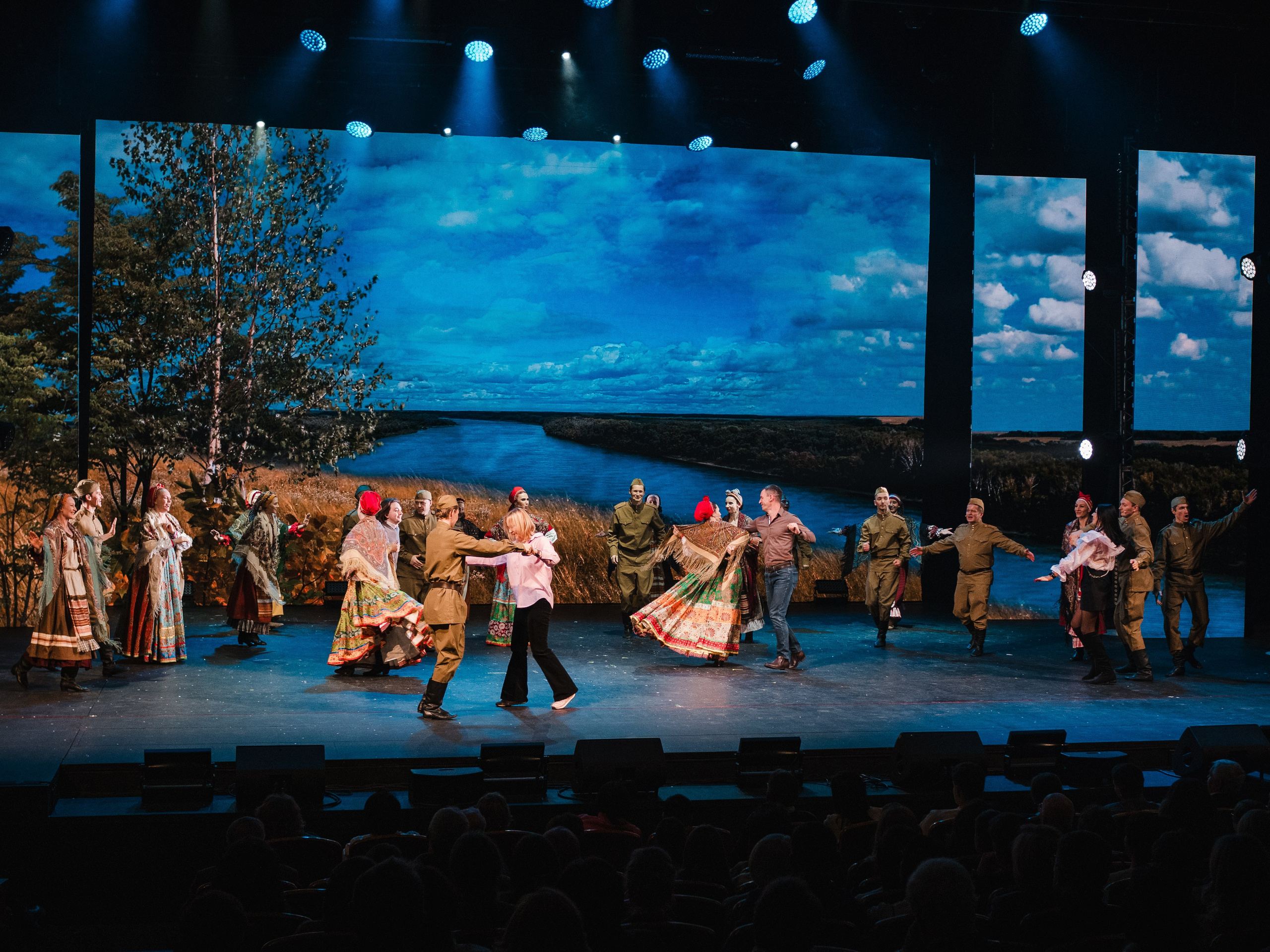 Василий Теркин, театр «Русская песня». Фотограф Ольга Махалова — Санкт-Петербург, Москва, Нижний Новгород