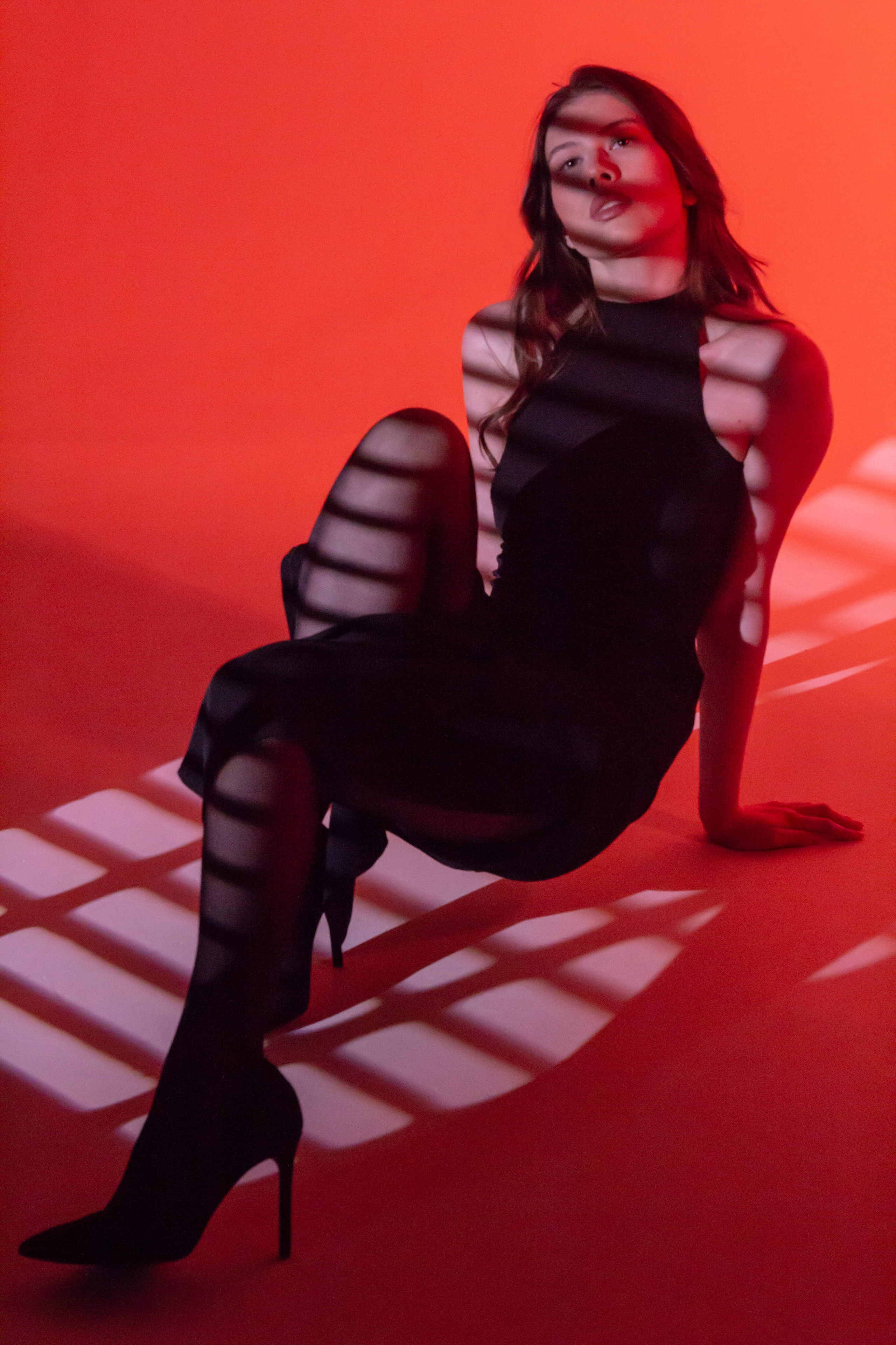 Чёрное платье. Портретный фотограф в Москве и Московской области Гнутиков Сергей