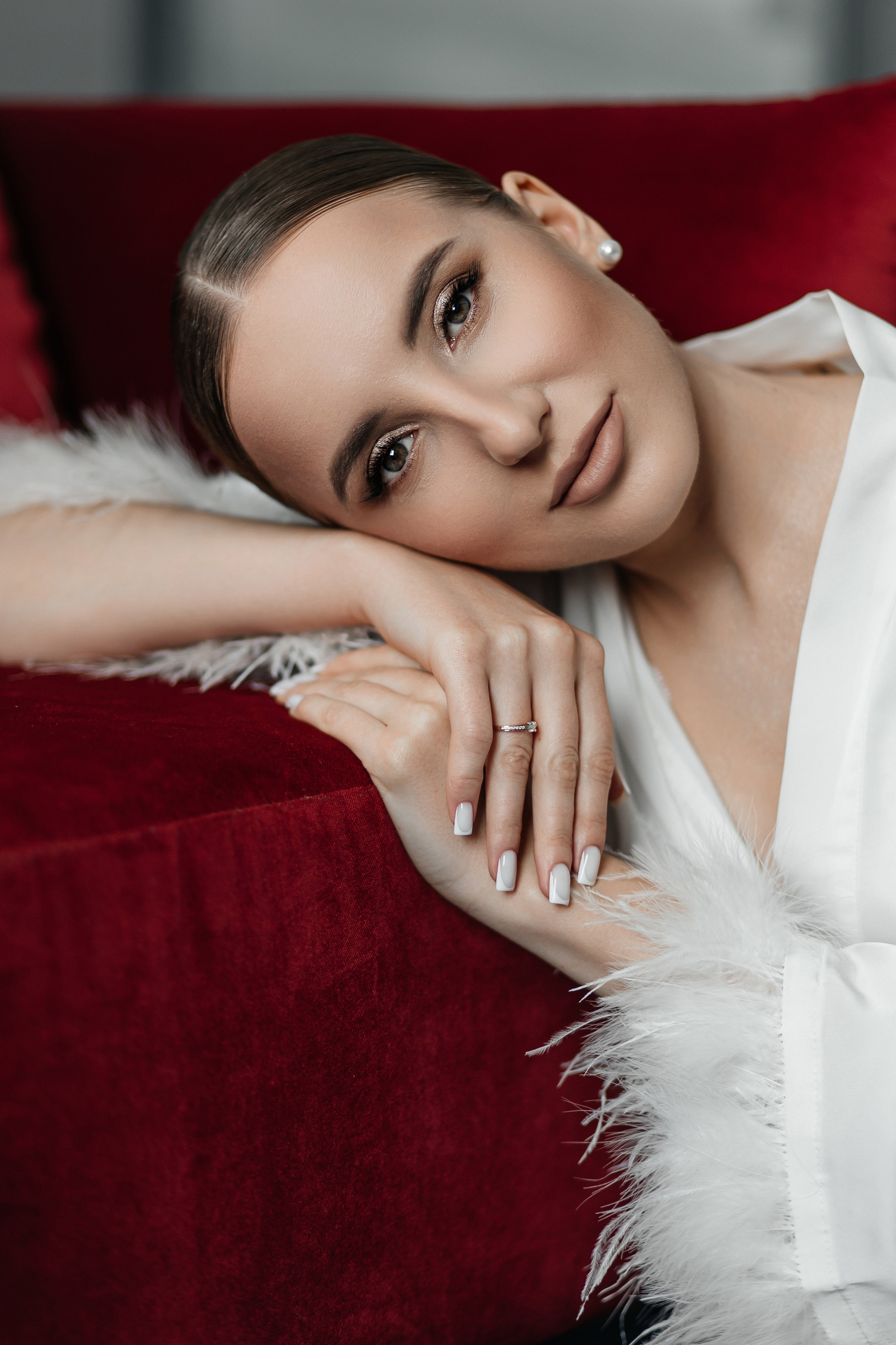 винтажная свадьба. Винтажная невеста. Винтажная фотосессия. Нежное утро невесты. Фотограф на свадьбу в Москве. Стильная невеста. Свадебное платье. Фата. Макияж на свадьбу. Свадебный фотограф Москва. Стильная фотосессия на свадьбу.