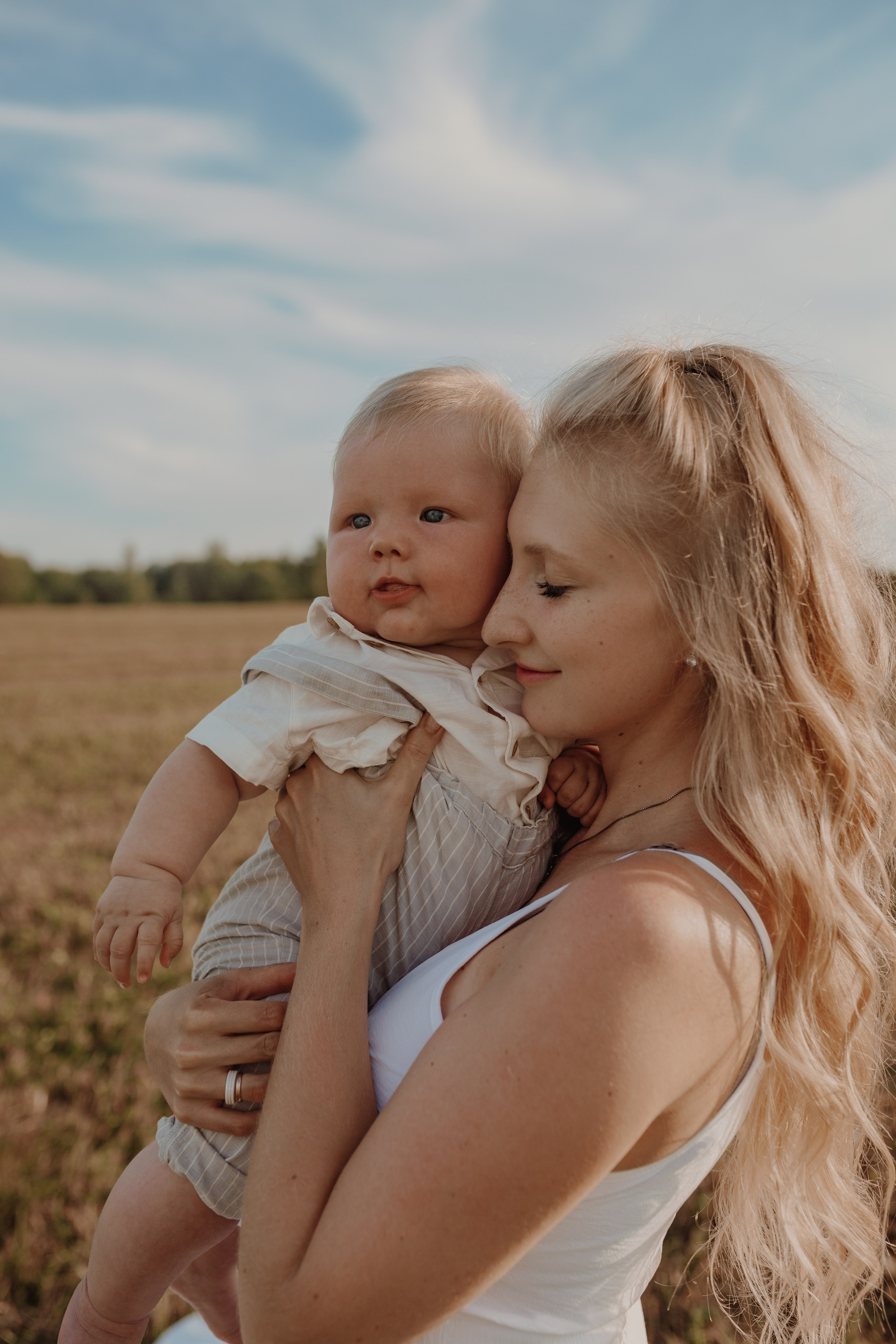 Арина, Максим, Иван. Контент–фотограф | Леся Лесная