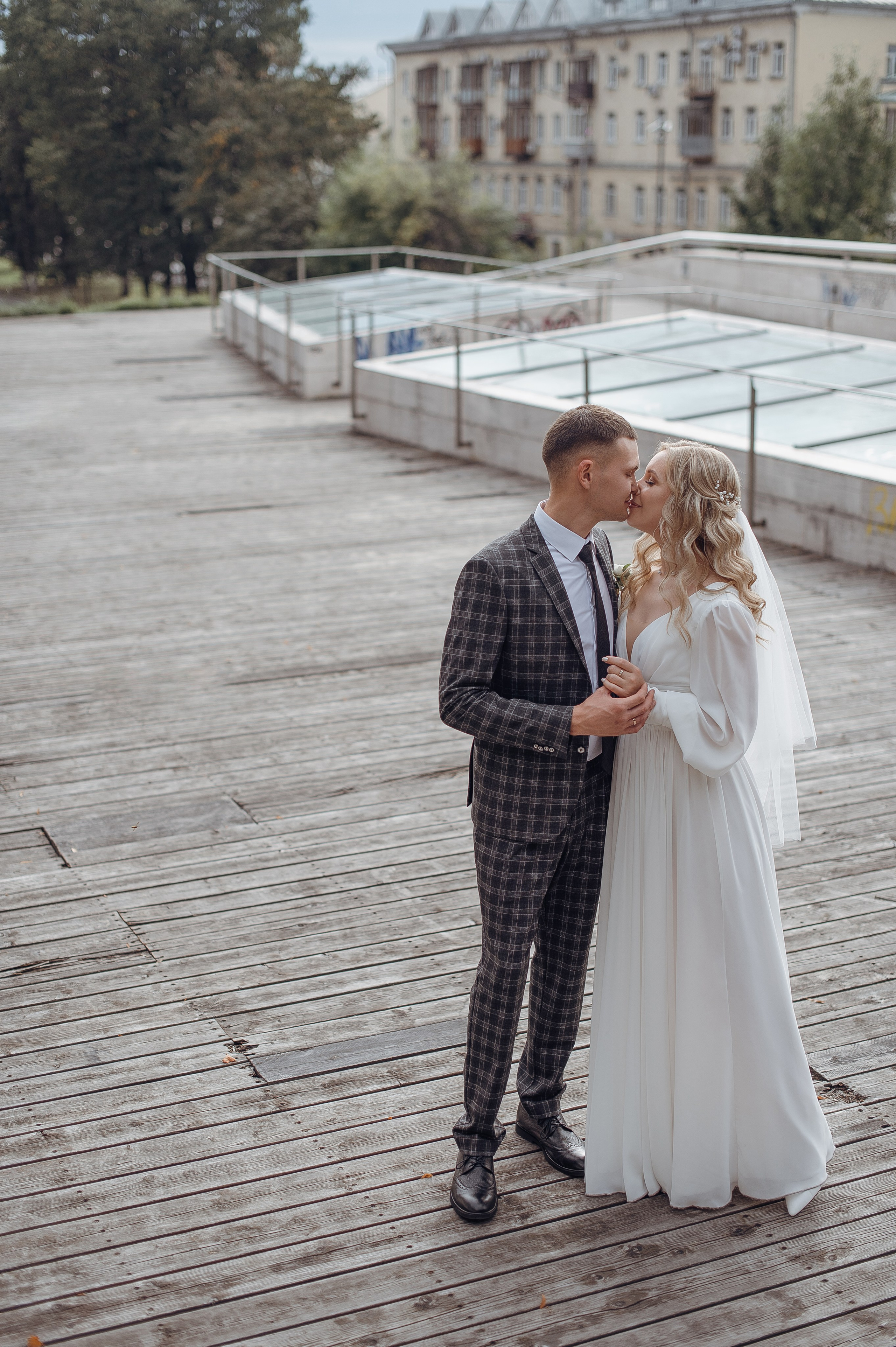 Тёплым осенним днём Николай и Наталья. Свадебный фотограф в Ярославле Денис Медоваров