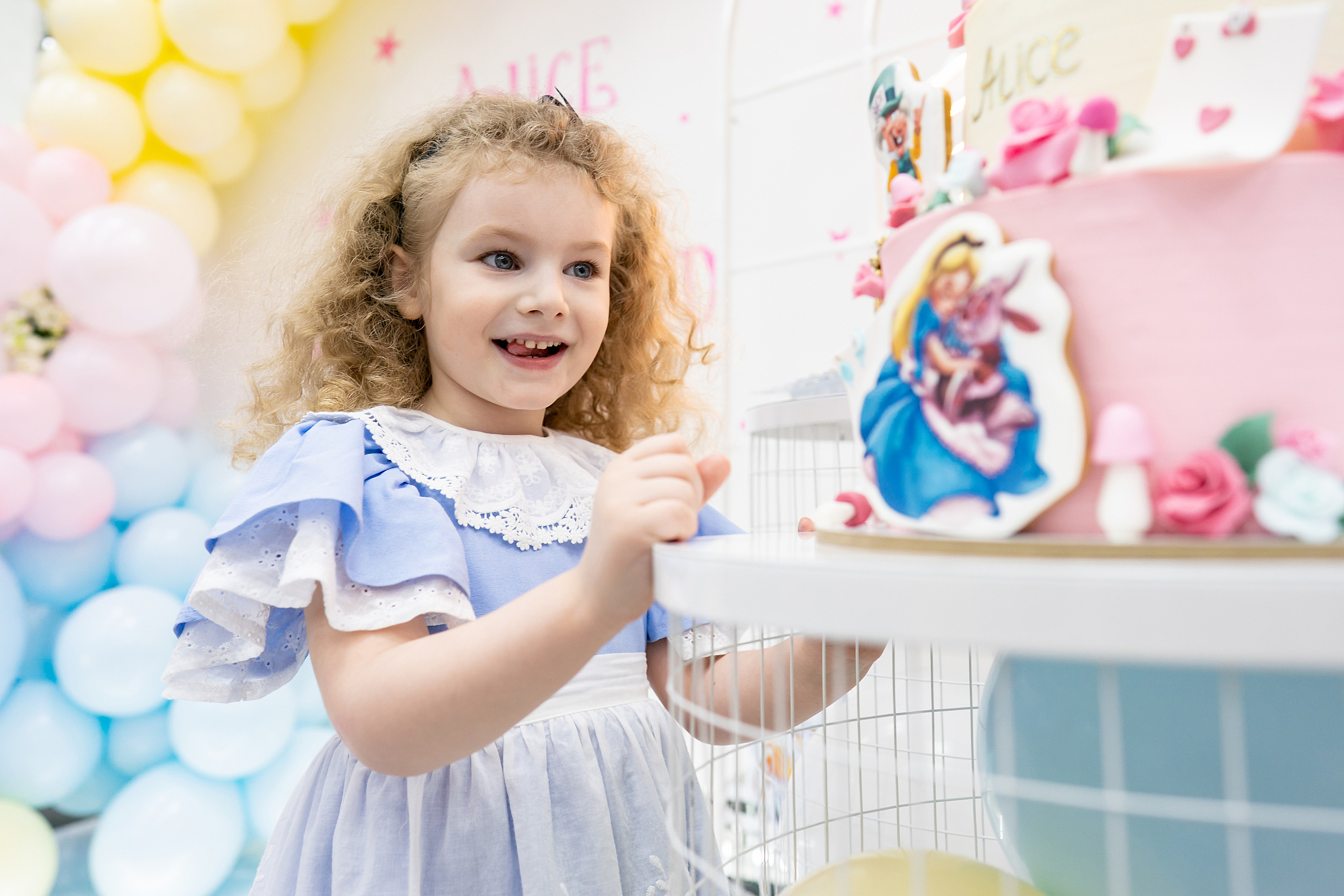 АЛИСА В СТРАНЕ ЧУДЕС. Фотограф на Крещение и Венчание в Красноярске Рамазанова Юлия