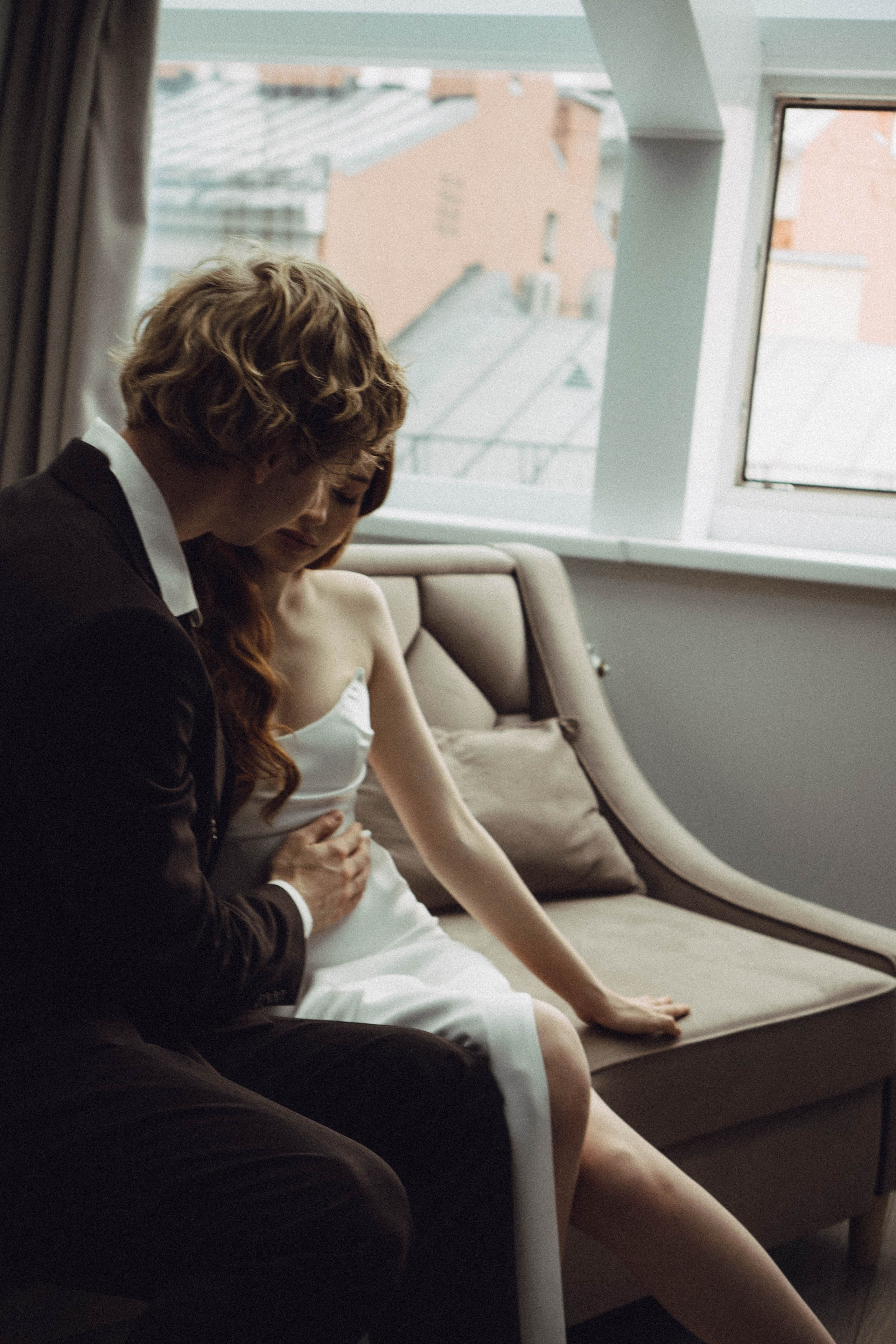 СВАДЕБНАЯ СЬЕМКА В ОТЕЛЕ. СБОРЫ ЖЕНИХА И НЕВЕСТЫ И ТАКЖЕ ТОР И ПОДГОТОВКА К ПРОГУЛКЕ. Профессиональный фотограф, Санкт-Петербург — Виктория Богомолова