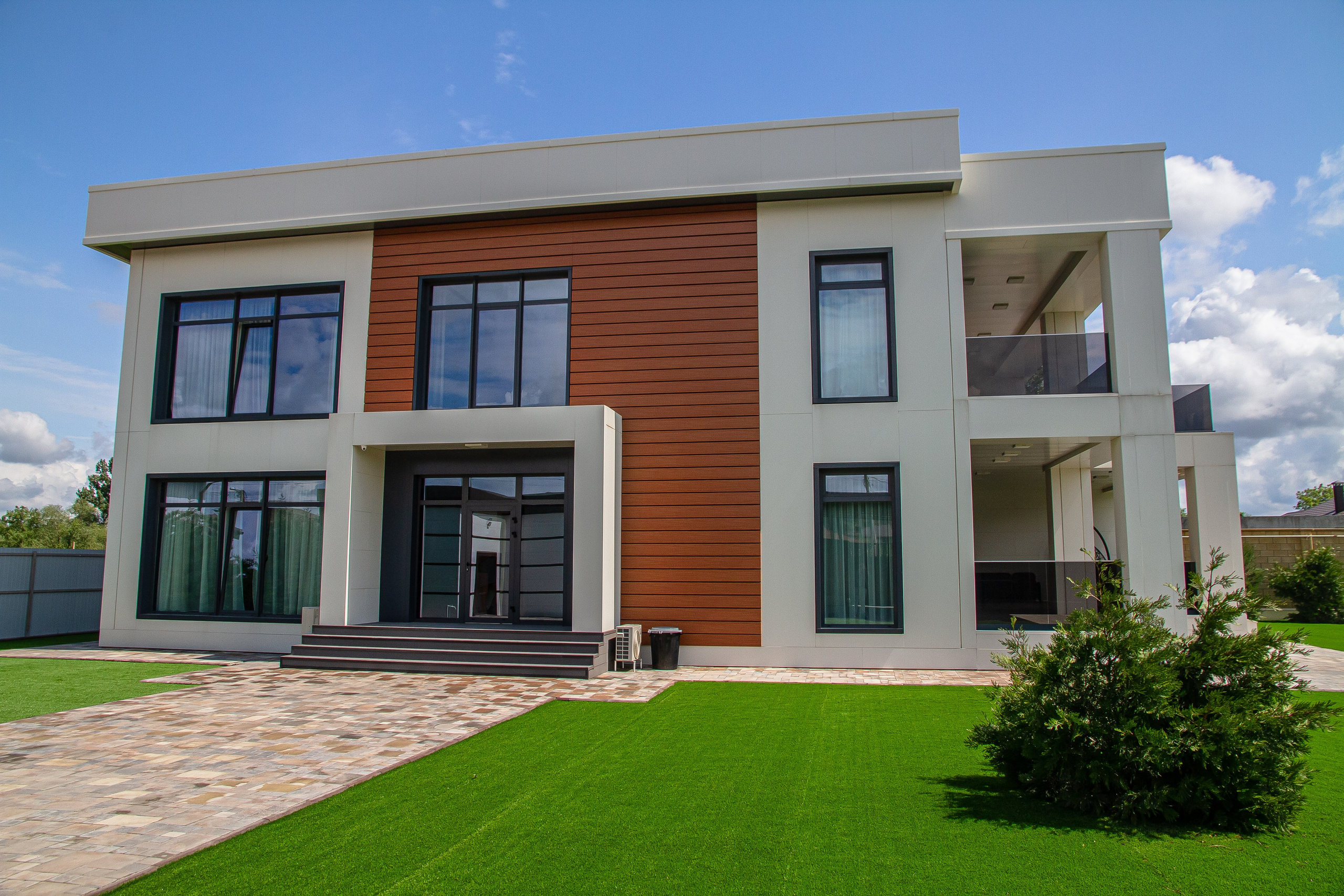 Дом 1. Фотограф Антон Катунин | Симферополь