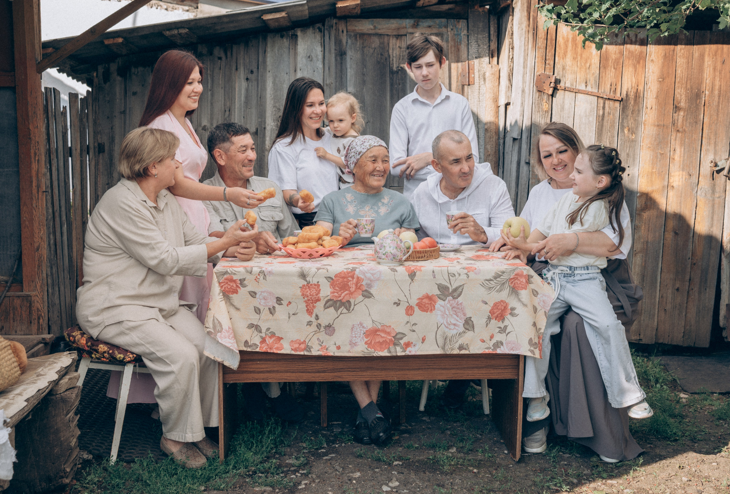 Адель Семейная фотосессия в деревне. Фотограф Белебей Абзалетдинов Артур