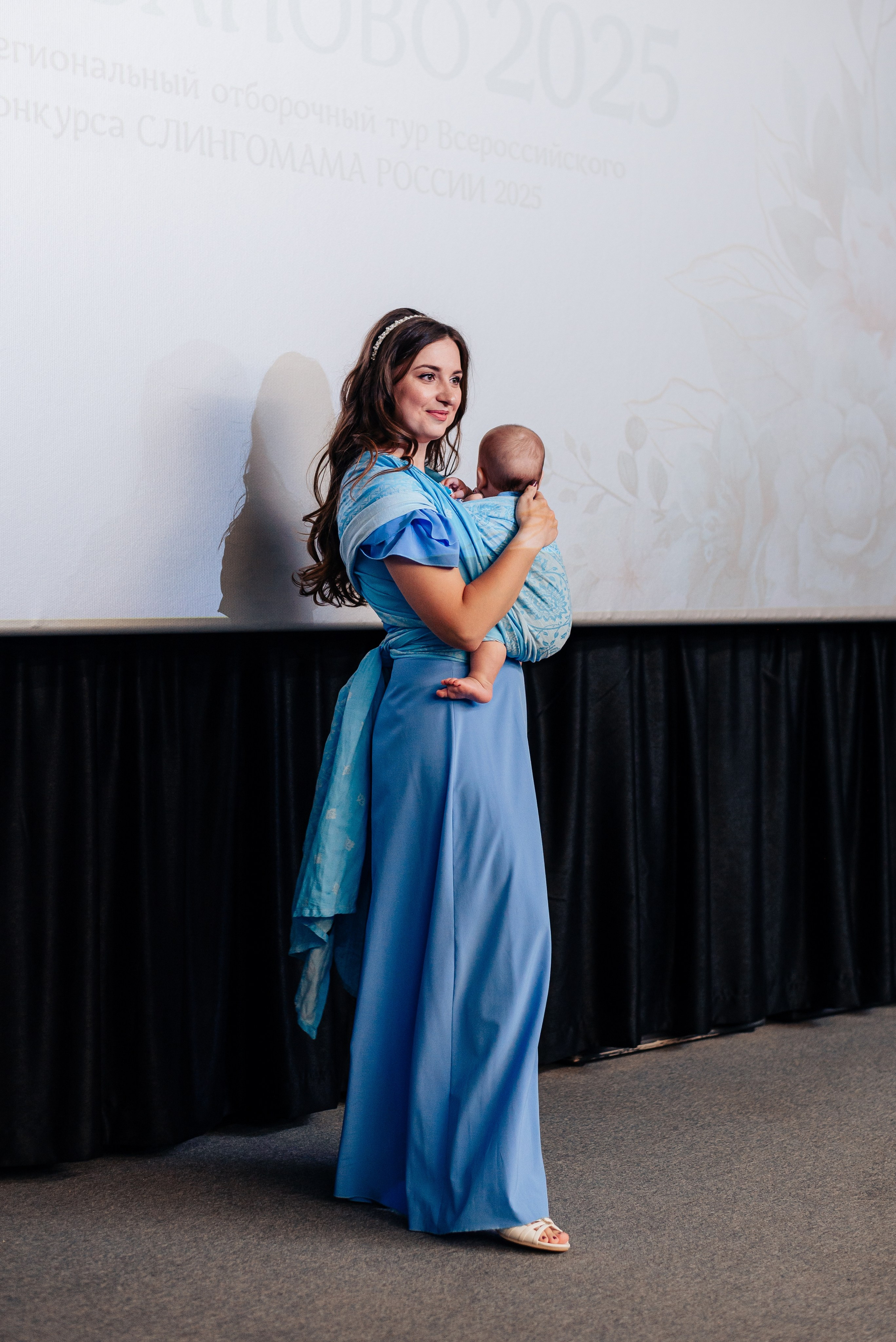 Слингомама Иваново 2025. Семейный и детский фотограф Иваново Ксения Азаренкова