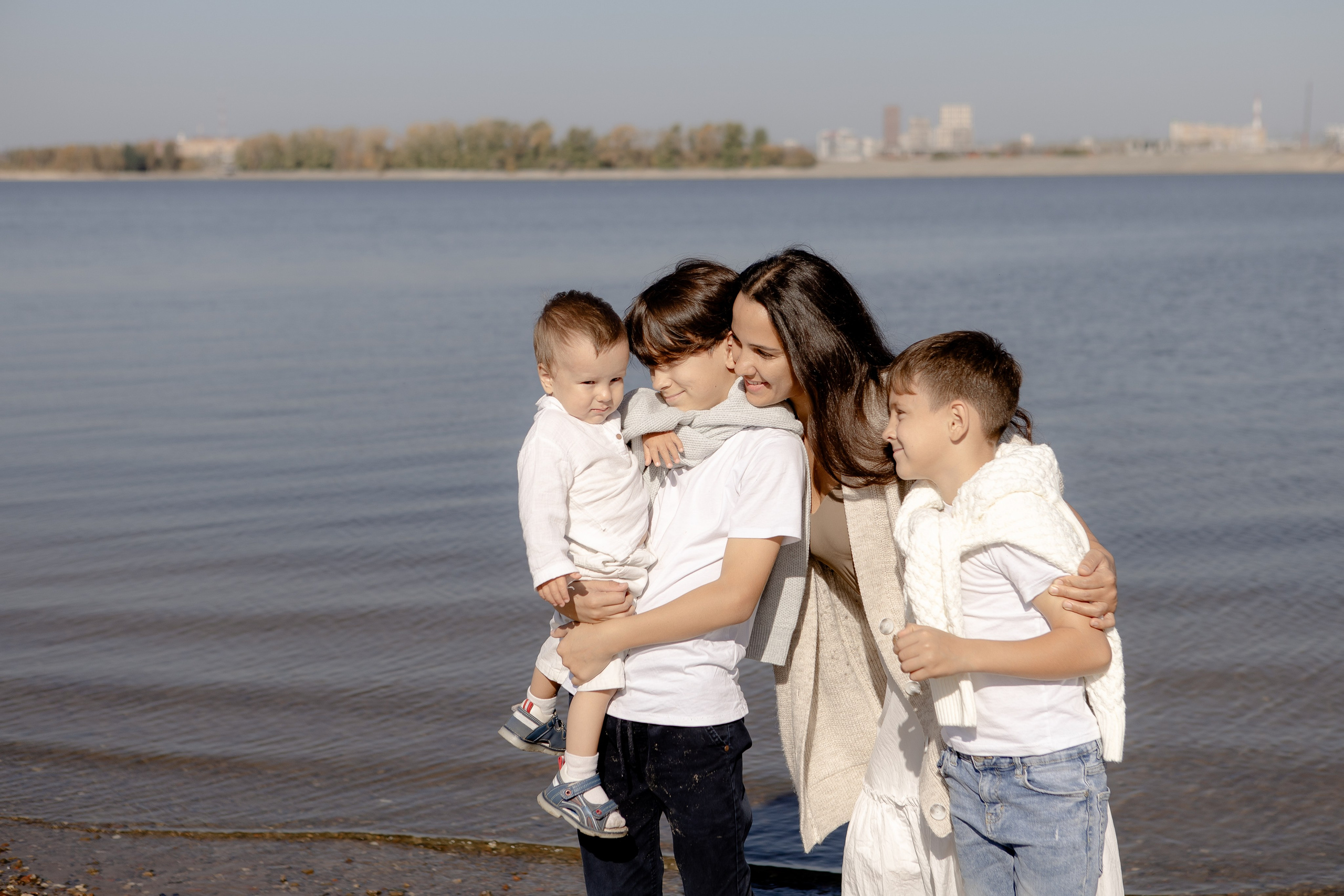 Ляйсан с мальчишками. Фотограф в Казани.Снимаю индивидуальные портреты, love story и свадьбы