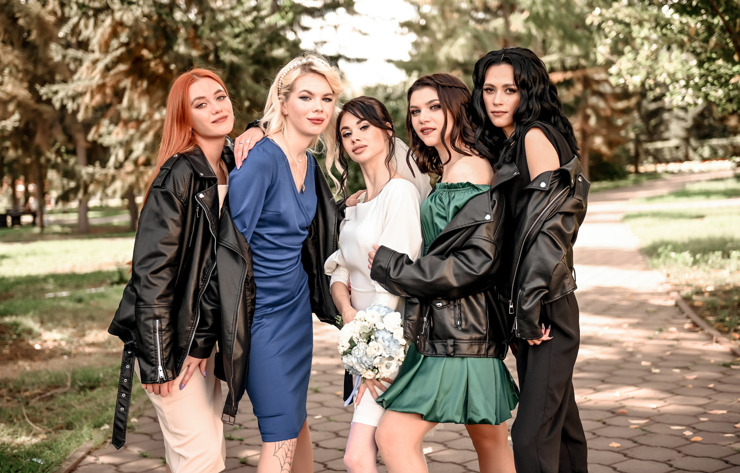 Небольшая часть фото со свадебной съемки Алексея и Даши. Свадебный, семейный, детский, контент фотограф в Омске Максим Ильин