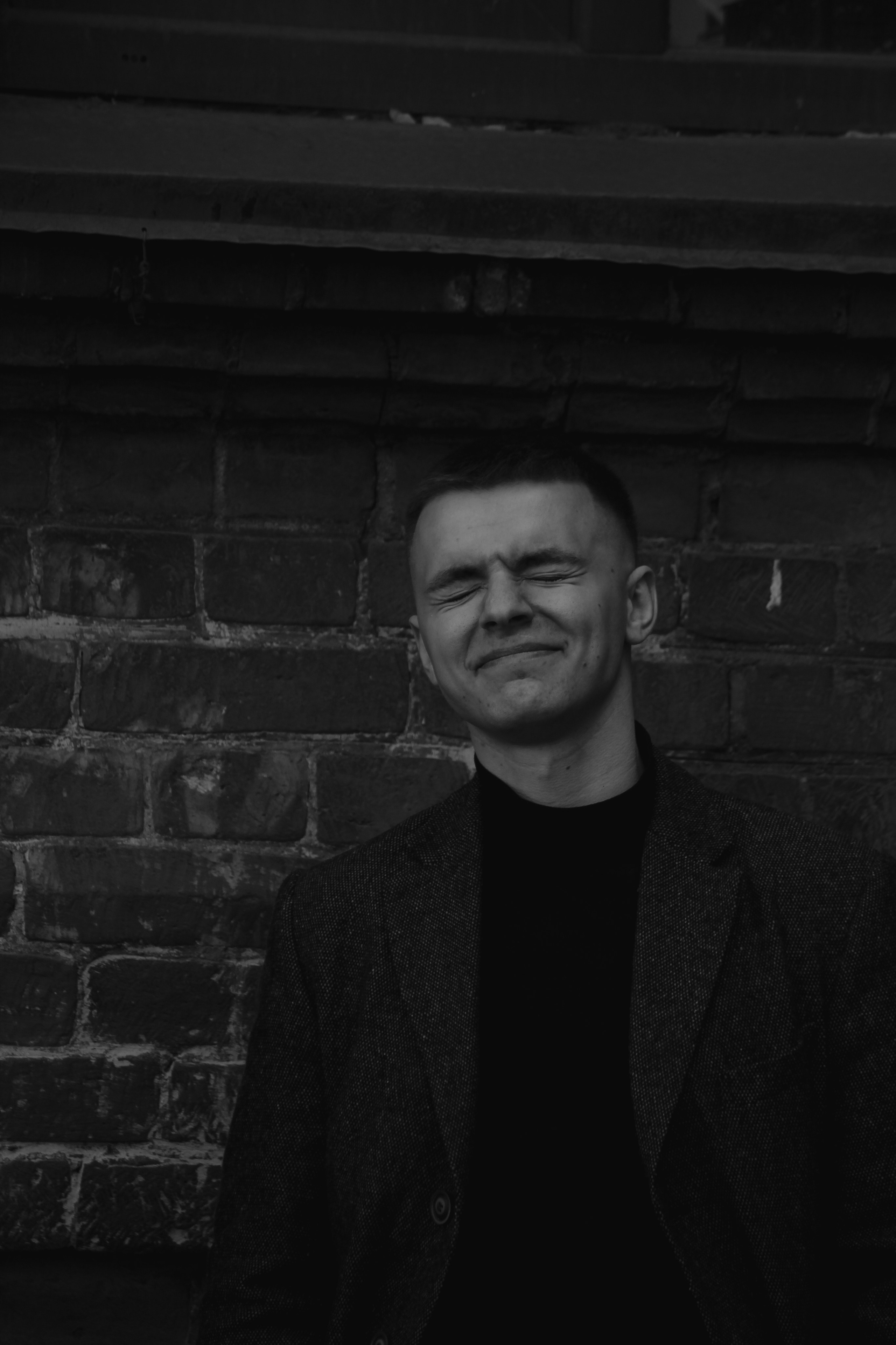 фотограф красноярск мужская съемка свадебная фотосессия уличная съемка прогулка фото фотостудия домашняя фотосессия  студийная съемка в студии фотосессия живые фото 