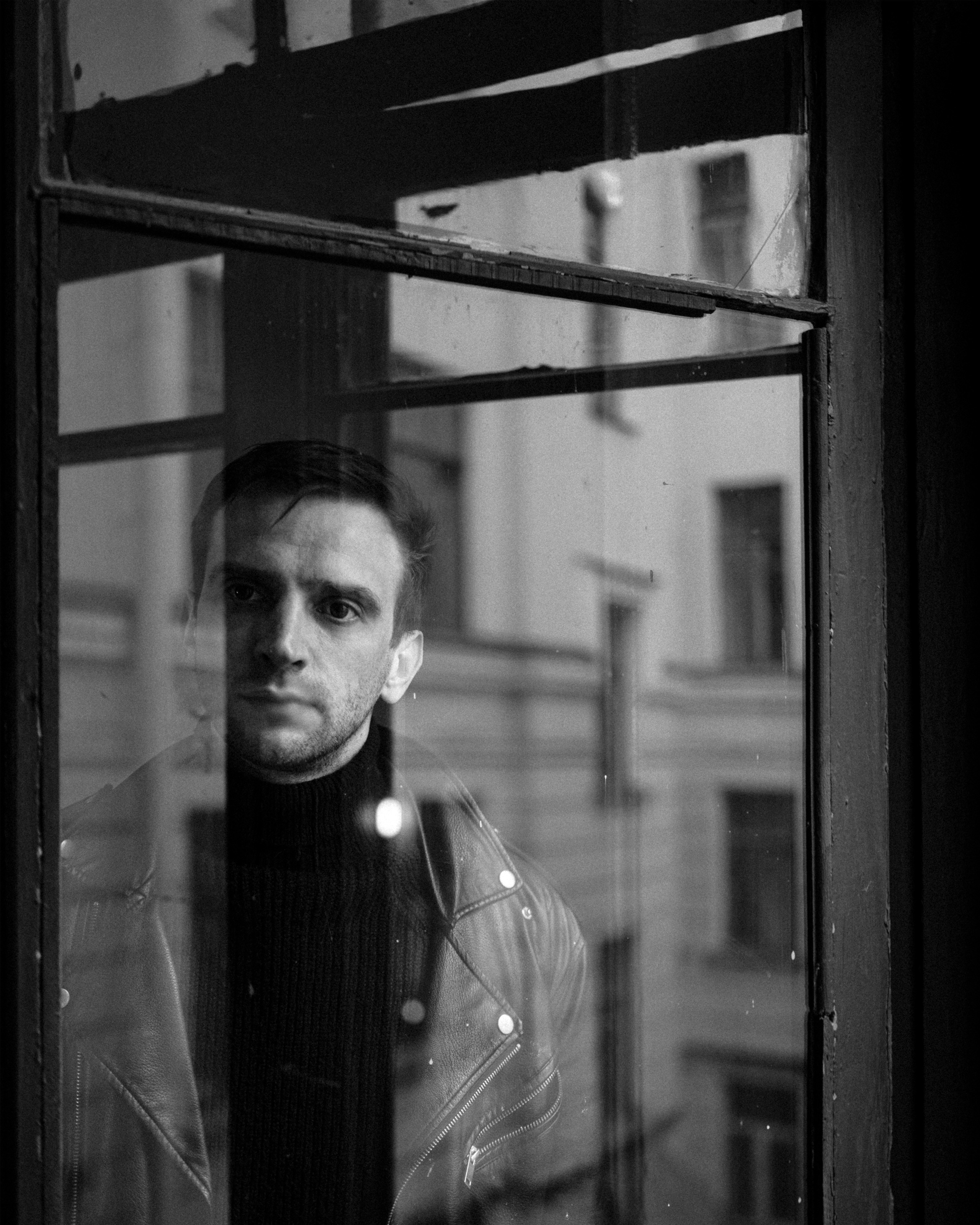 Николай Омельяненко. Непарадное в парадных