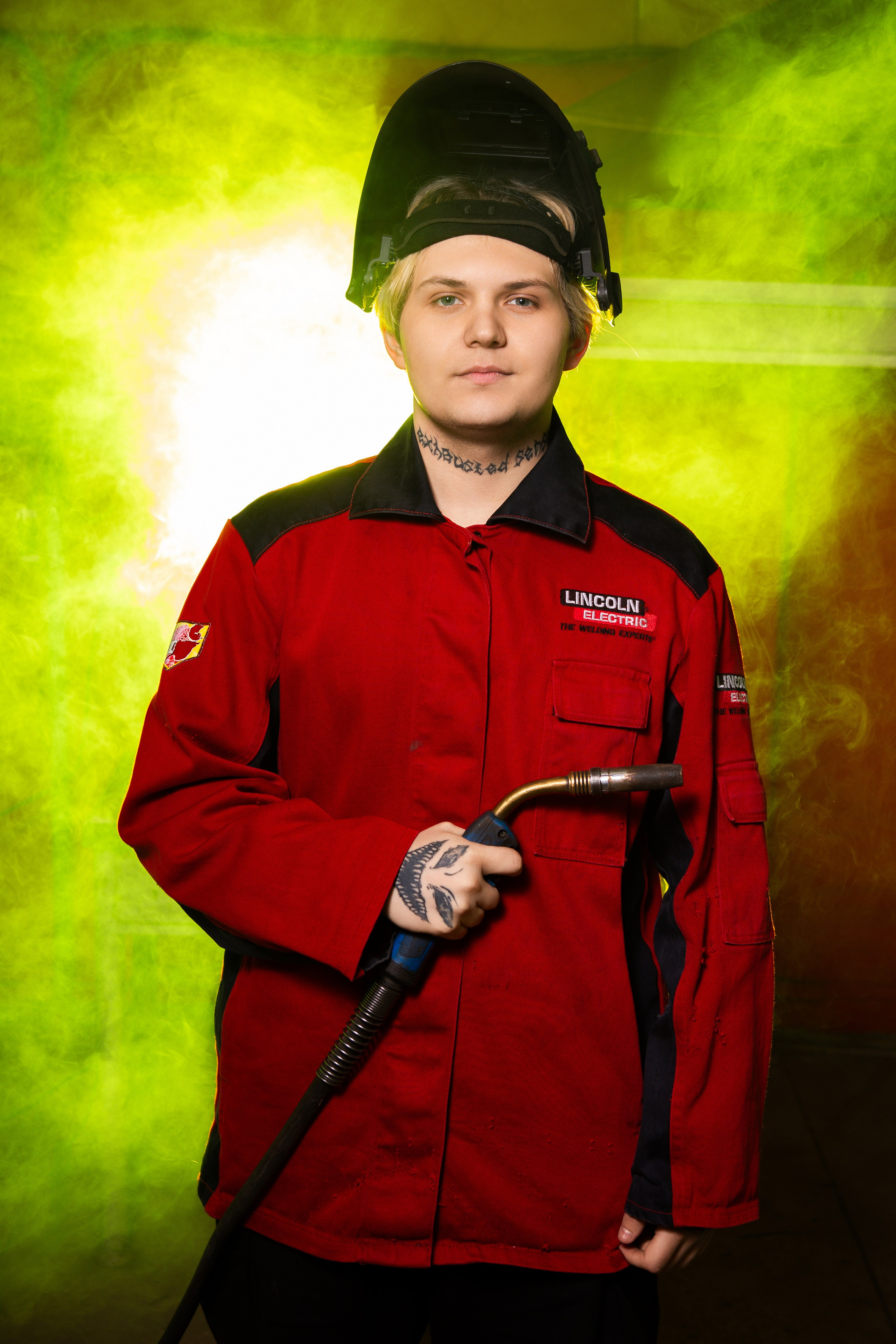 Портретная Фотосессия в Цеху для Выпускников Сварщиков | Твой Альбом Мценск. ТВОЙ АЛЬБОМ / ТВОИ ПРАВИЛА