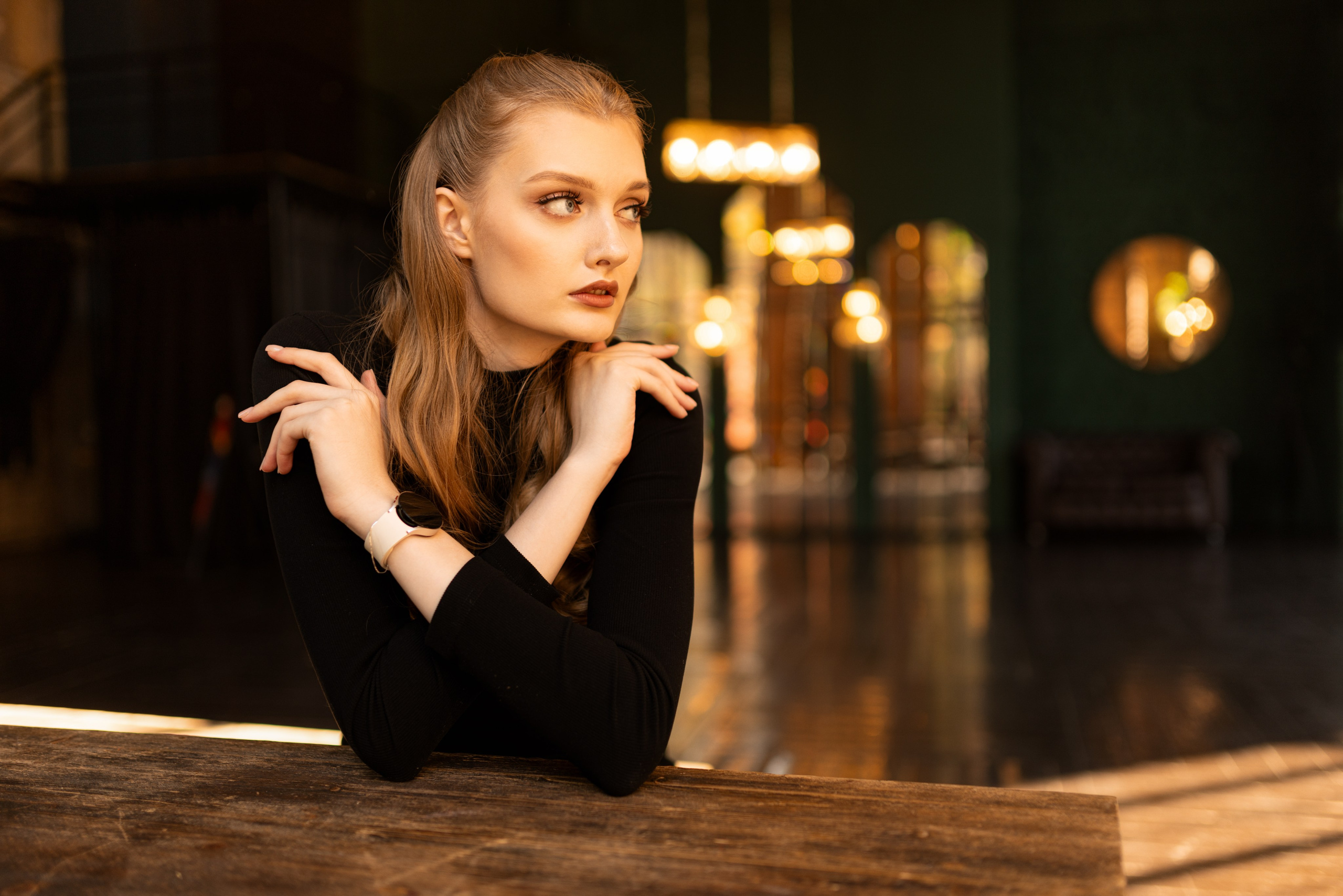 Студийная съемка с Викторией в интерьере в формате для «себя». Дмитрий Шульгин, портретный фотограф в Воронеже