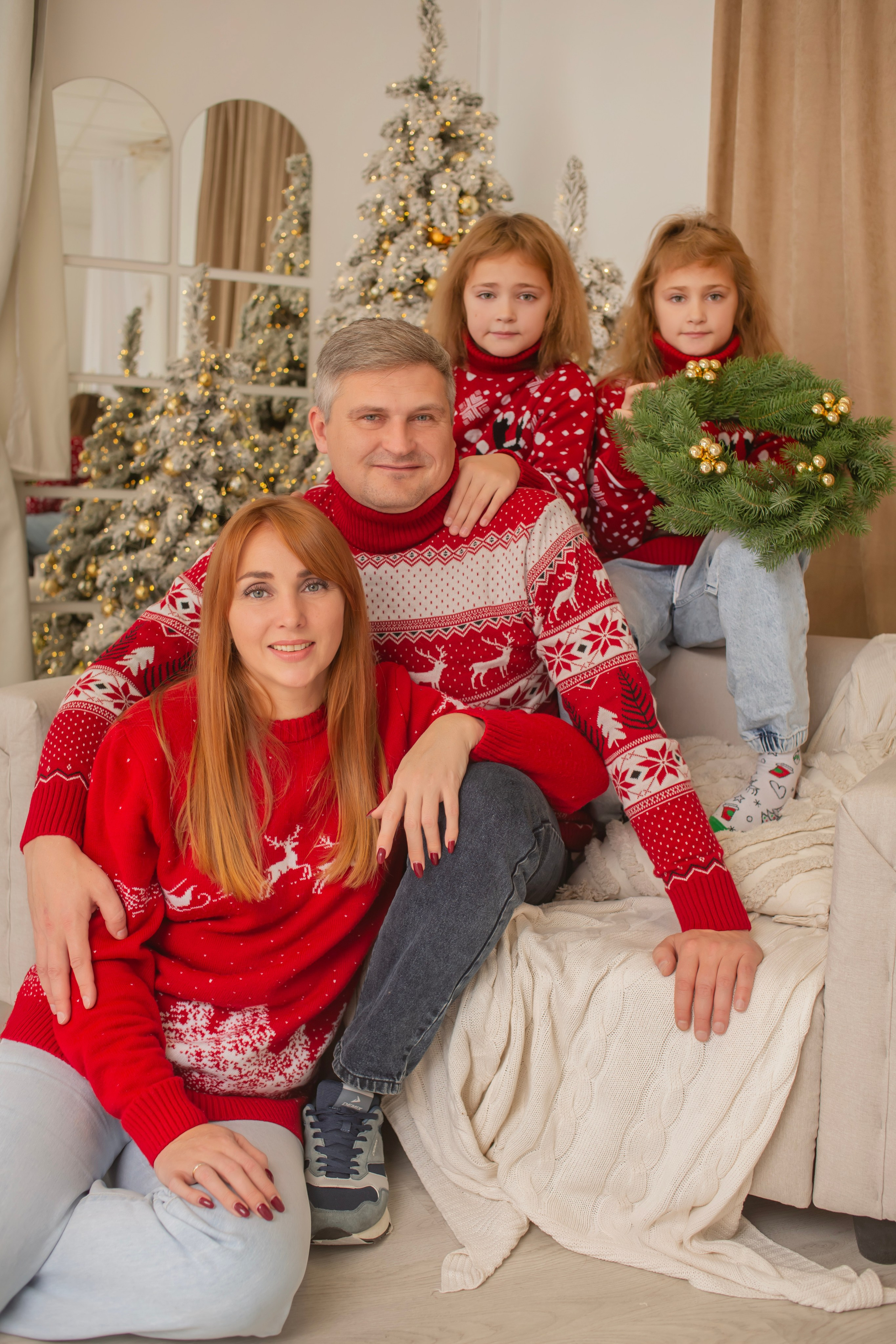 Смузи — зал Контент (циклорама и зона с елкой) Изумрудные Холмы. Семейный и детский фотограф в Москве и МО — Александра