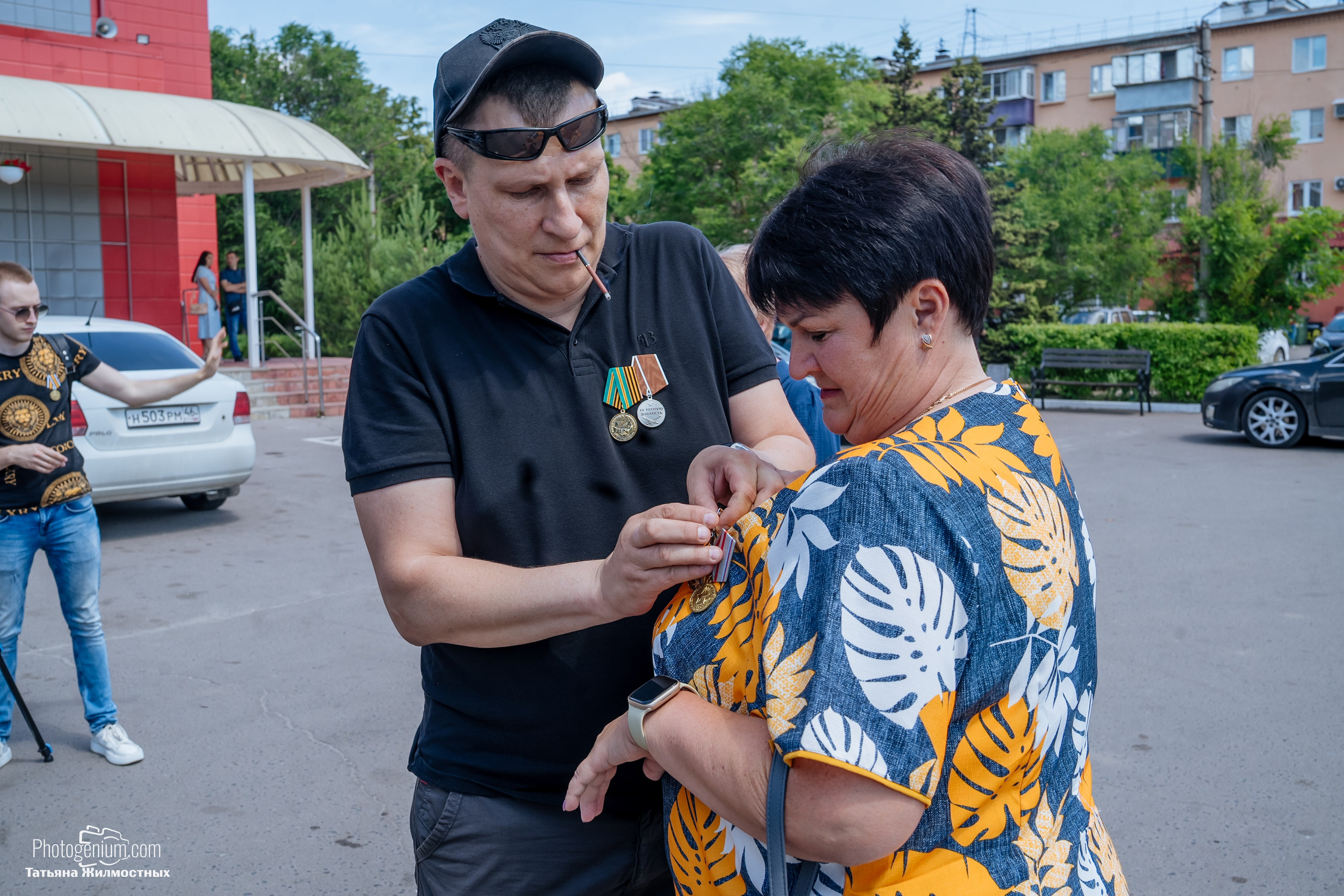 8 июня «Патриоты из Курска» сбор гуманитарной помощи у кинотеатра «Родина». Фотограф Нижний Новгород Татьяна Кейод