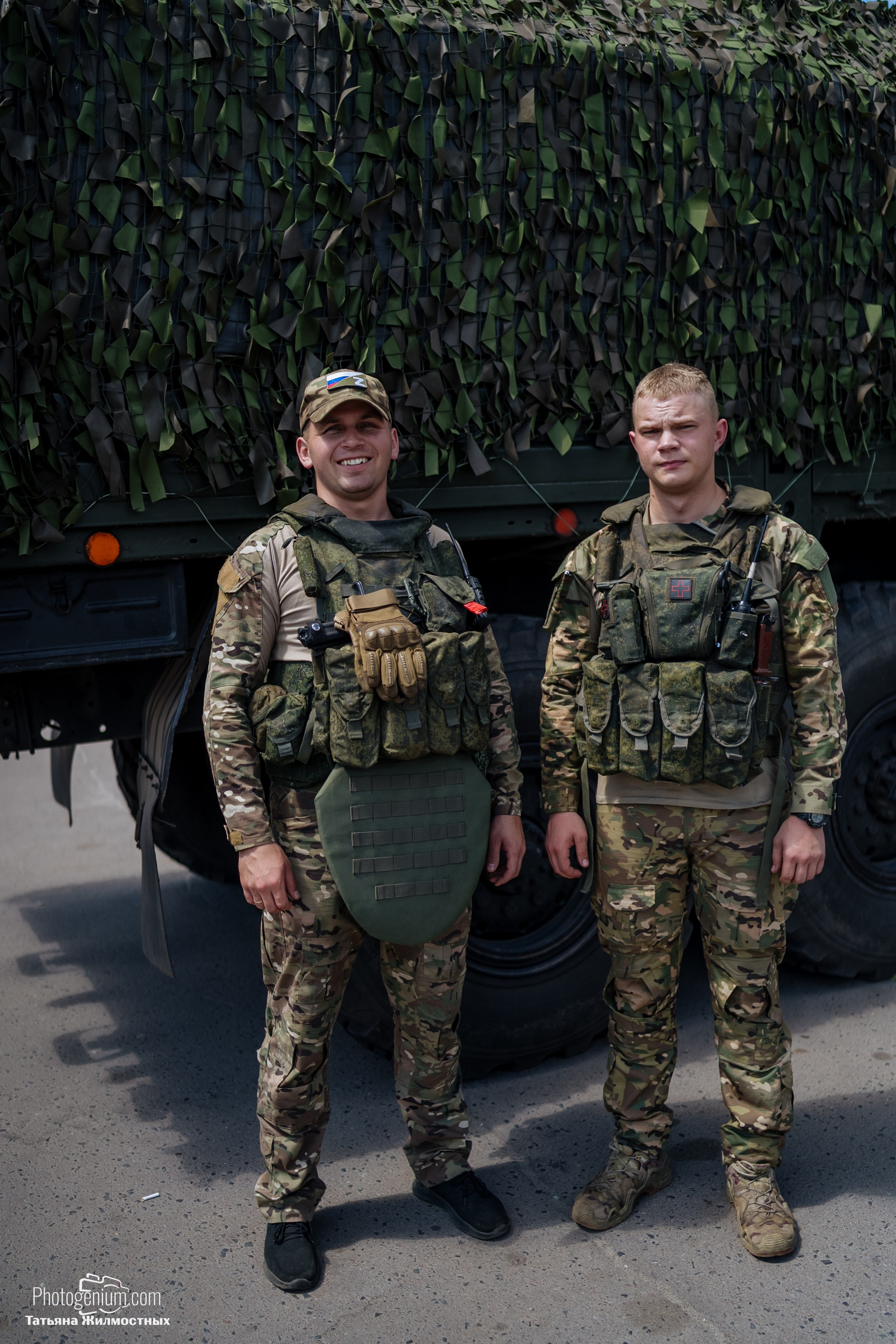 8 июня «Патриоты из Курска» сбор гуманитарной помощи у кинотеатра «Родина». Фотограф Нижний Новгород Татьяна Кейод