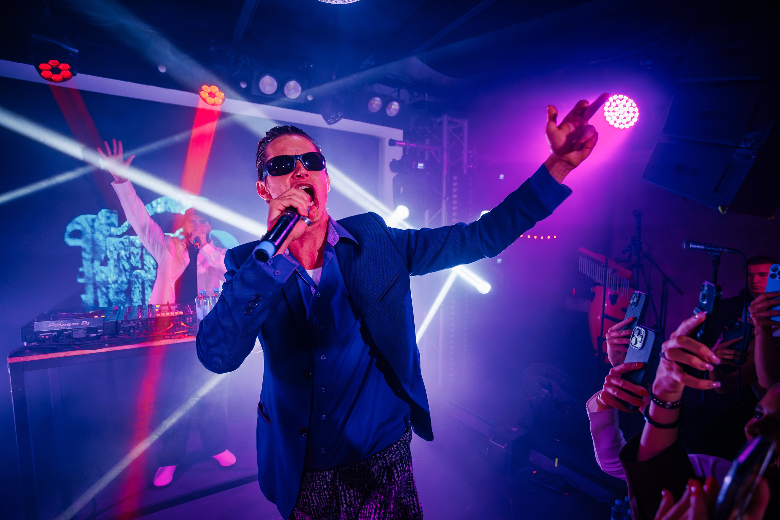 «КРАВЦ"_Чайка на пляже_Ялта_27.08.2025 г. Аминов Руслан | Фотограф