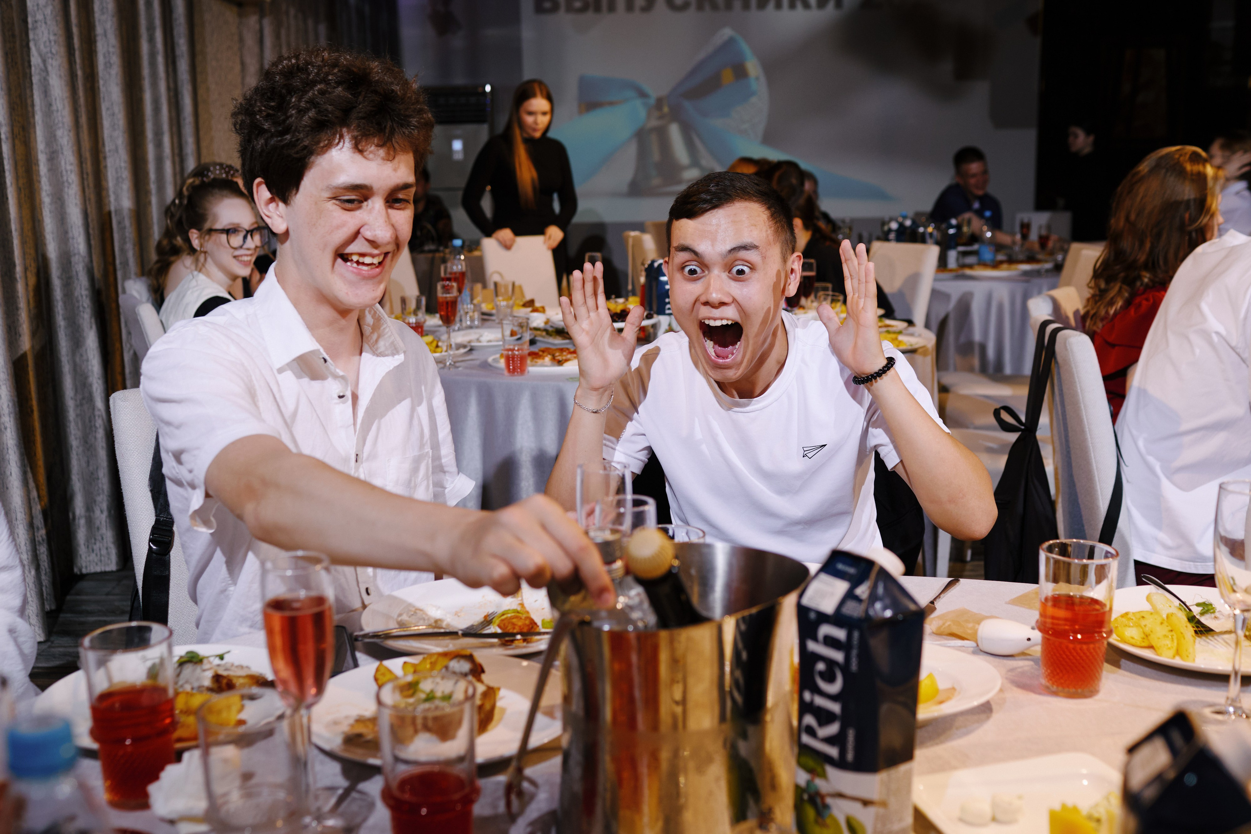 Выпускной 11кл. Портретный и свадебный фотограф в Екатеринбурге Владимир ЛузинЛузин