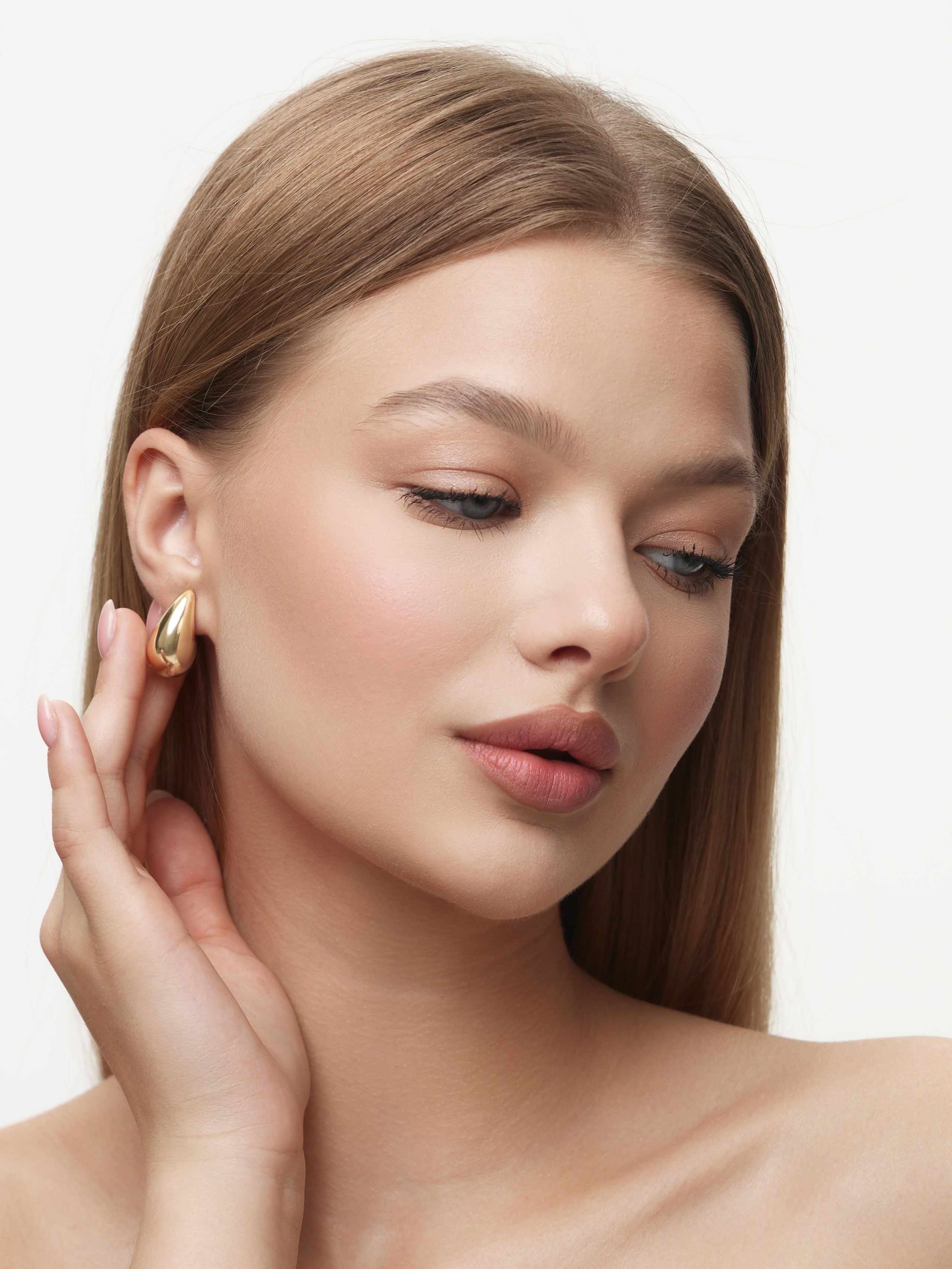 Фотосъемка аксессуаров с моделью в Ростове-на-Дону. Предметный и бизнес фотограф в Ростове-на-Дону Александра Степанова