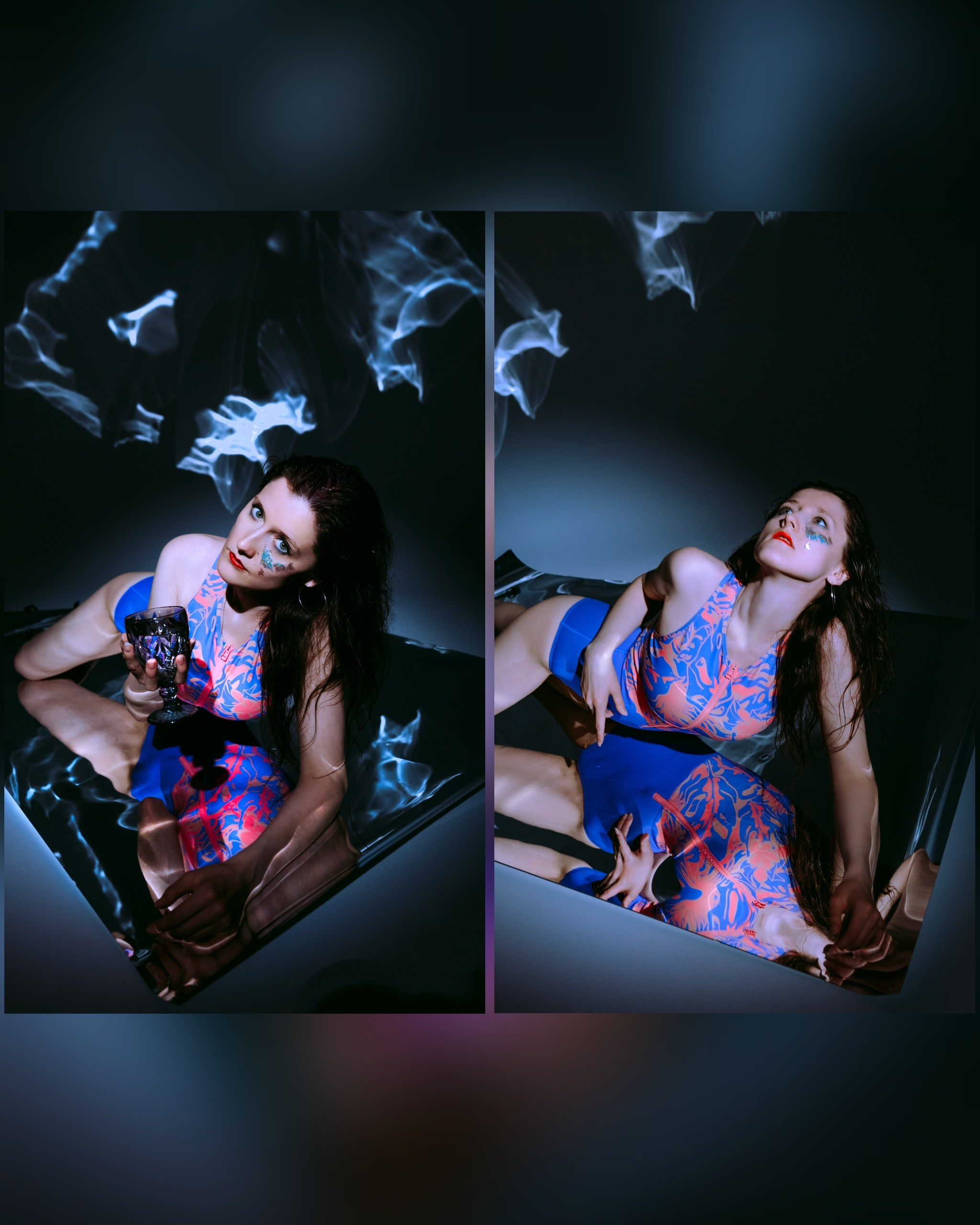 девушка в купальнике с гибким зеркалом